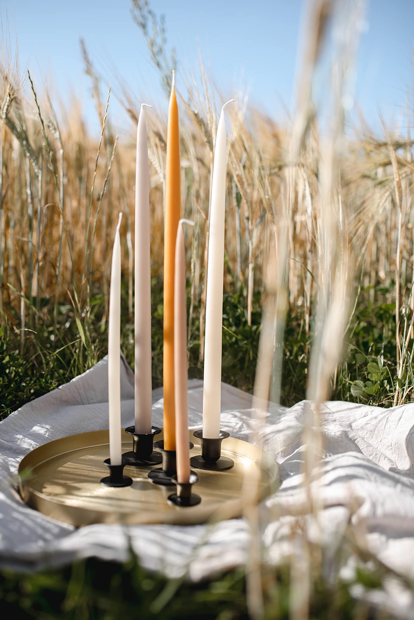 Kunstindustrien® Ivory Taper Candles – Set of 4, 13.8" – Made in Denmark, Long Burning Candles 15h, Unscented & Smokeless Candlesticks – Elegant Tall Candles for Weddings, Dinners & Home Decor (Ivory)