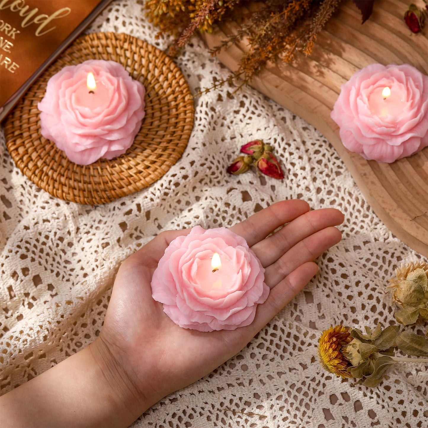 Roowest 3 Pcs Flower Shape Trendy Candles Floral Shaped Aesthetic Candle Soy Wax Handmade Minimalism Decorative for Home Spa Yoga Decor Art Gift(Pink)