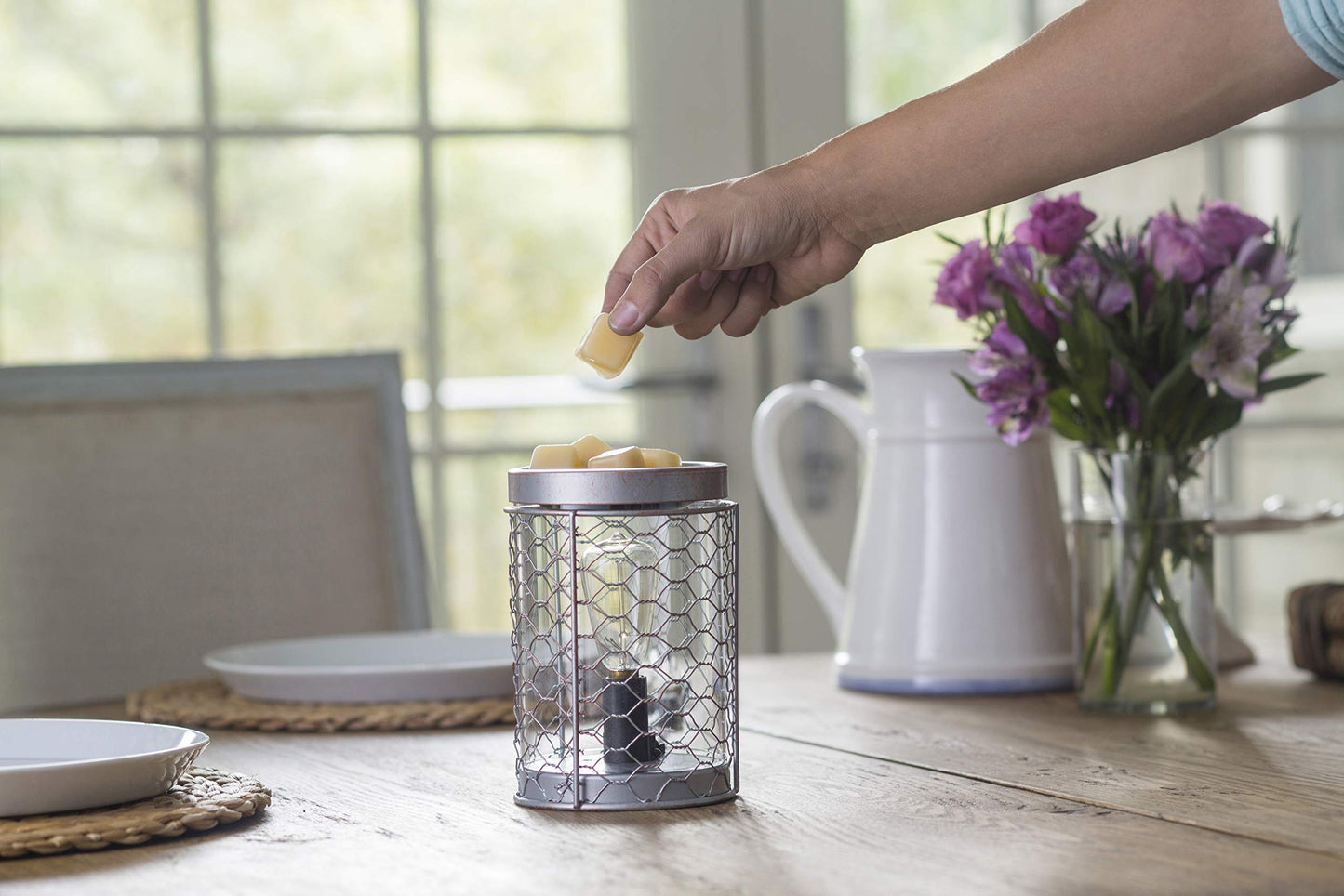 Candle Warmers Etc. Vintage Bulb Illumination Fragrance Warmer- Light-Up Warmer for Warming Scented Candle Wax Melts and Tarts to Freshen Room, Chicken Wire Silver