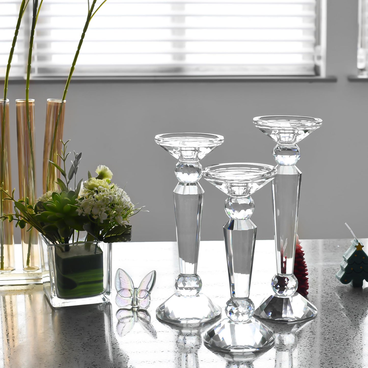 DONOUCLS Crystal Candle Stick Holders Set of 3, Clear Crystal Taper/Pillar Candles Holder Table Centerpieces for Party and Wedding Decoration, Comes with Gift Box