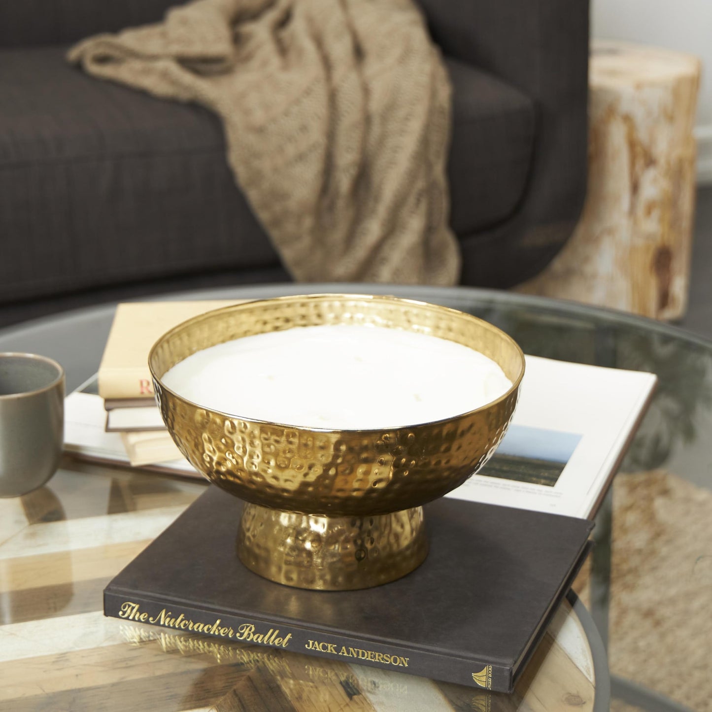 Deco 79 Metal Decorative Candle English Garden Scented Wide Hammered 70 oz 4 Wick Aromatherapy Candle with White Wax, Wax Aromatherapy Candle 10" x 10" x 6", Gold