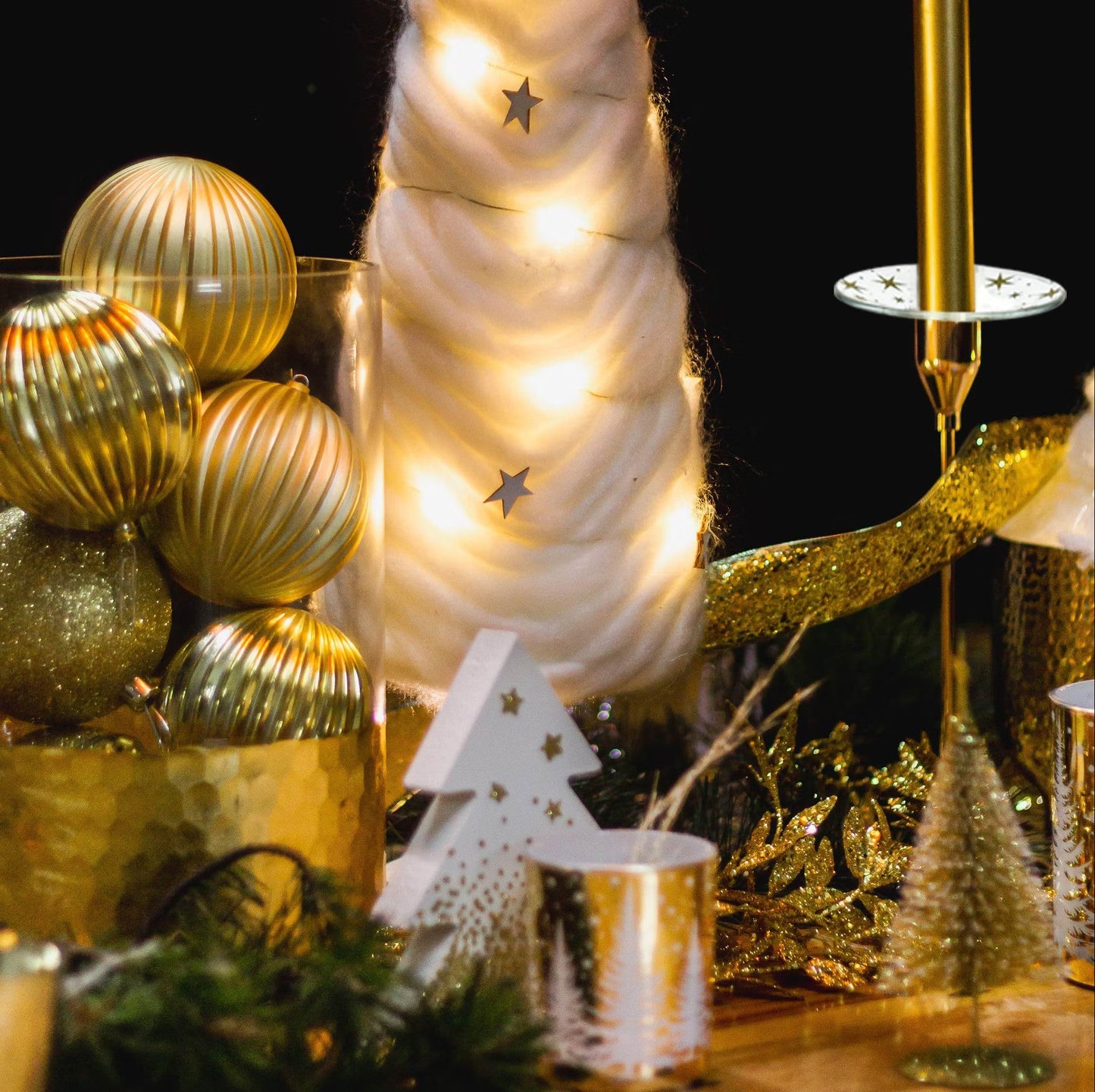 VGEUNA 4 Pieces Patterned Glass Bobeches for Candlestick Holder, Gold Glitter Stars Design, Candle Drip Protector Guard, Wax Catcher Ring Accessories (Gold Glitter)