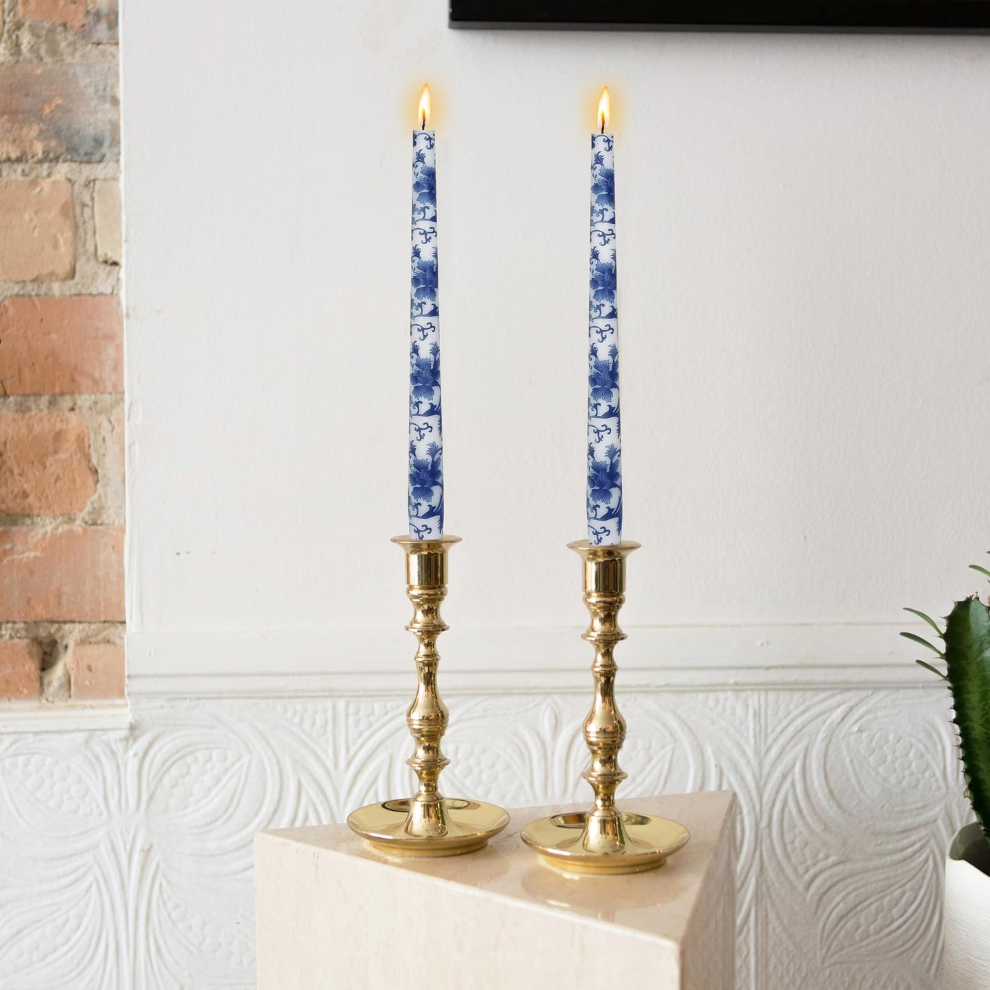 Blue and White Printed Candles Unscented Candlesticks 10 inch Hight Candle 2 PCS Handmade Taper Candle for Home Wedding Dinner Holiday Party