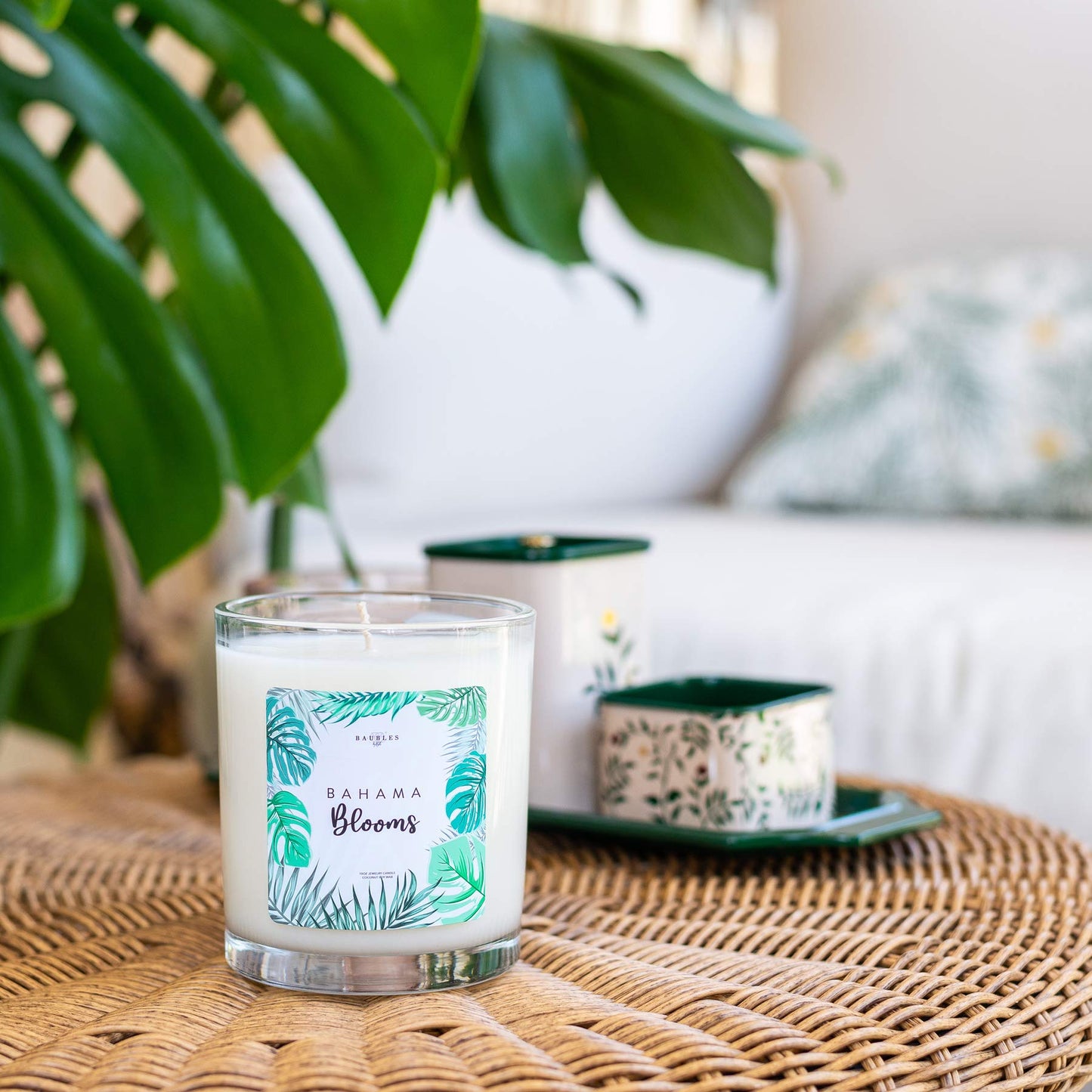 Kate Bissett Baubles Bahama Blooms Scented Premium Candle and Jewelry with Surprise Earring Inside | 10 oz Large Candle | Made in USA | Parrafin Free