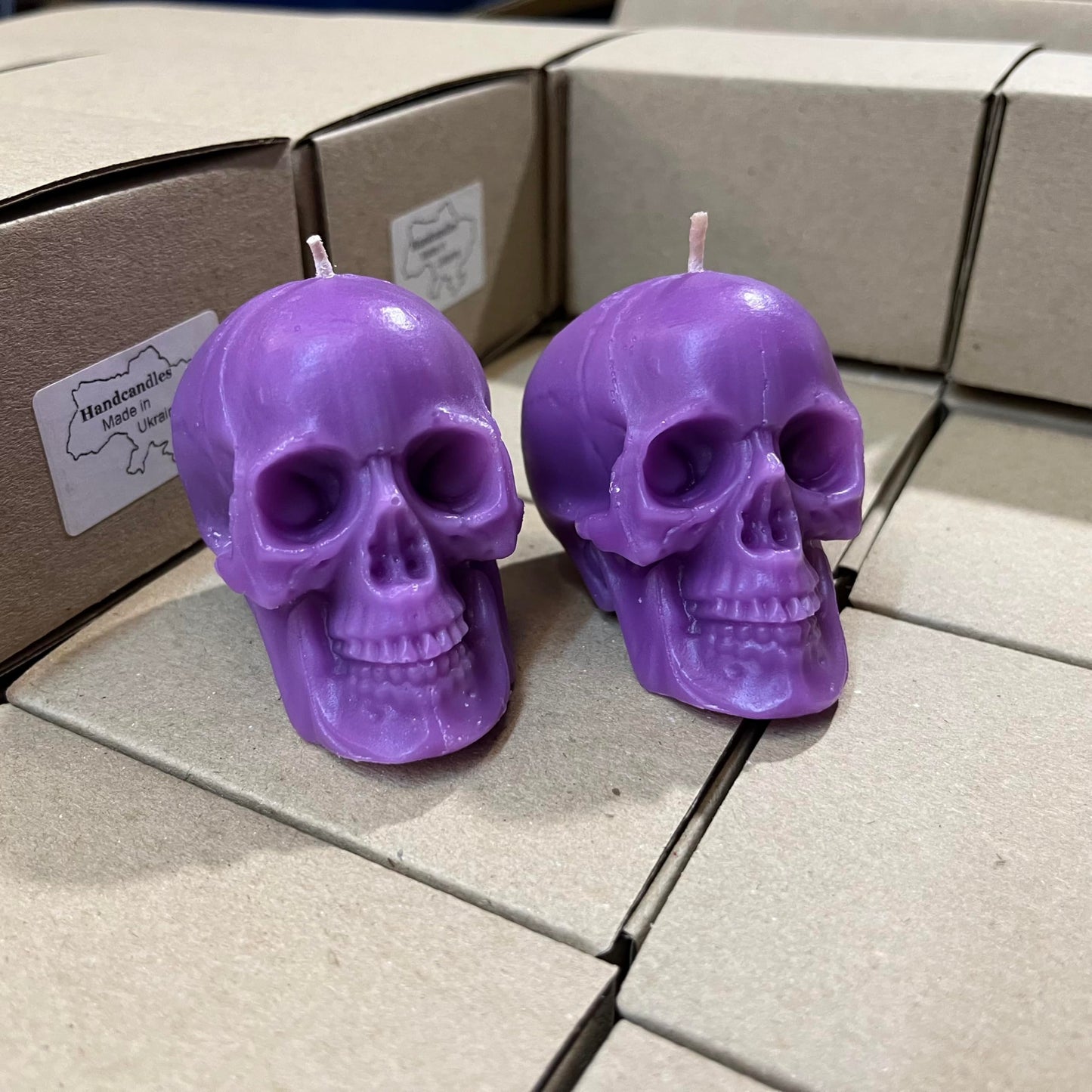 2pcs purple skull candles for help in clairvoyance and divination(witch, aessthetic, skeleton, goth, spooky, ritual, fireplace, decor, bloody, brain, spiritual, weird, satanic, drip)