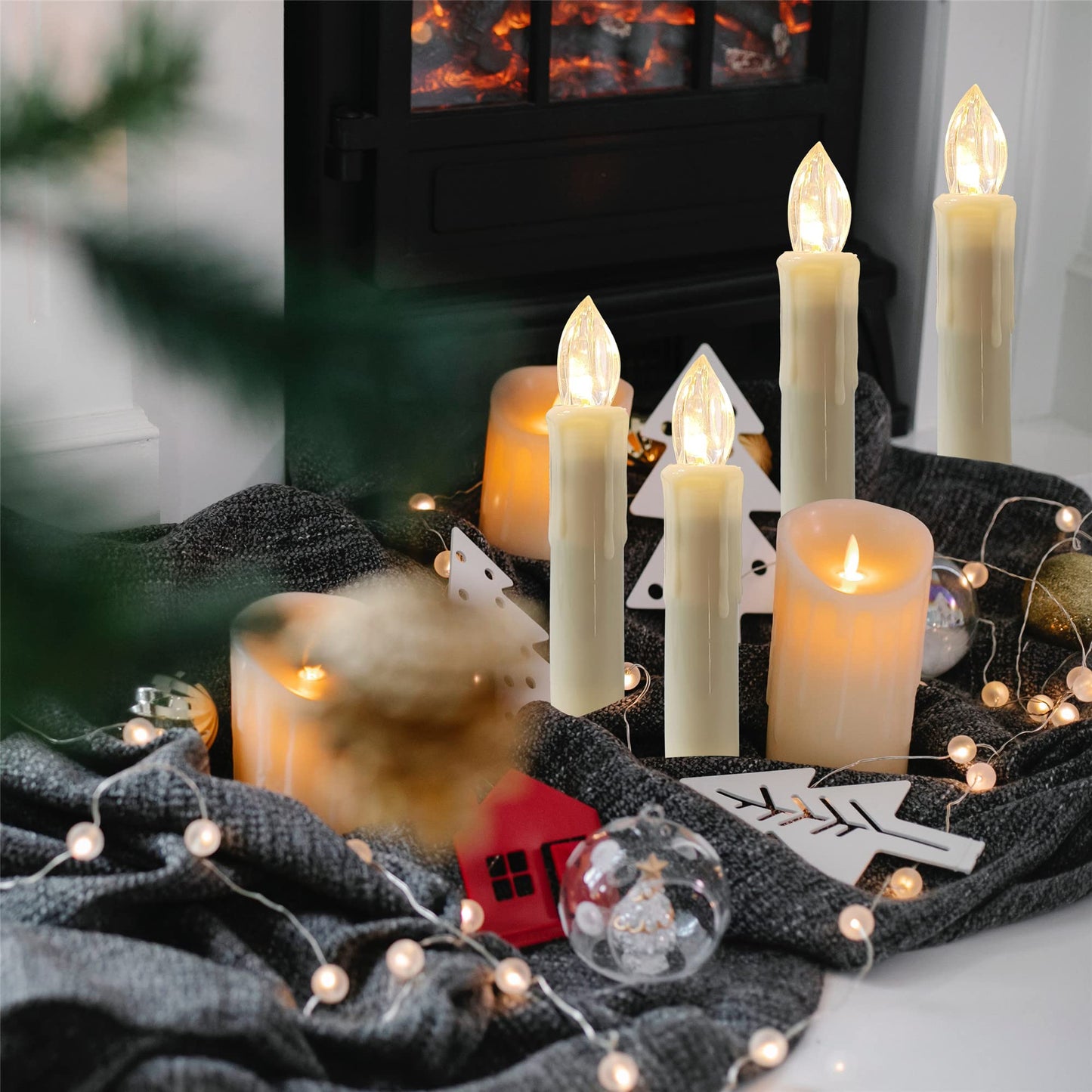 Gedengni Short Candlesticks LED Taper Candles, 4inches Battery Chandelier Remote LED Candle Sticks Flameless Candlesticks Timer Tapered Candles with Clip for Hotels Bars Churches Harry Potter Party