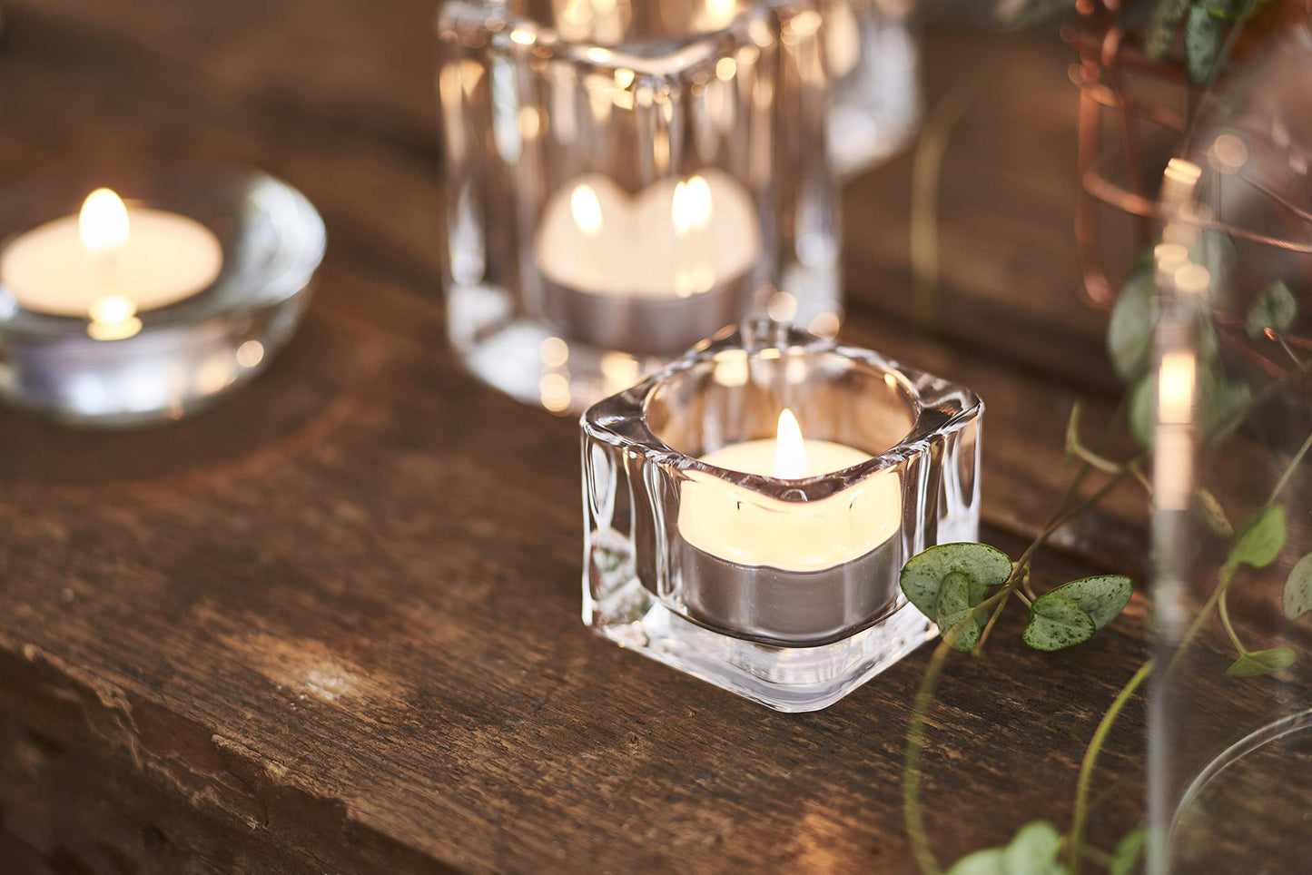 L'ner Tea Light Candles – Set of 200 Unscented Tea Lights – Burns Aprx. 4 Hours – Party & Ambience Candles – Restaurant Decorations