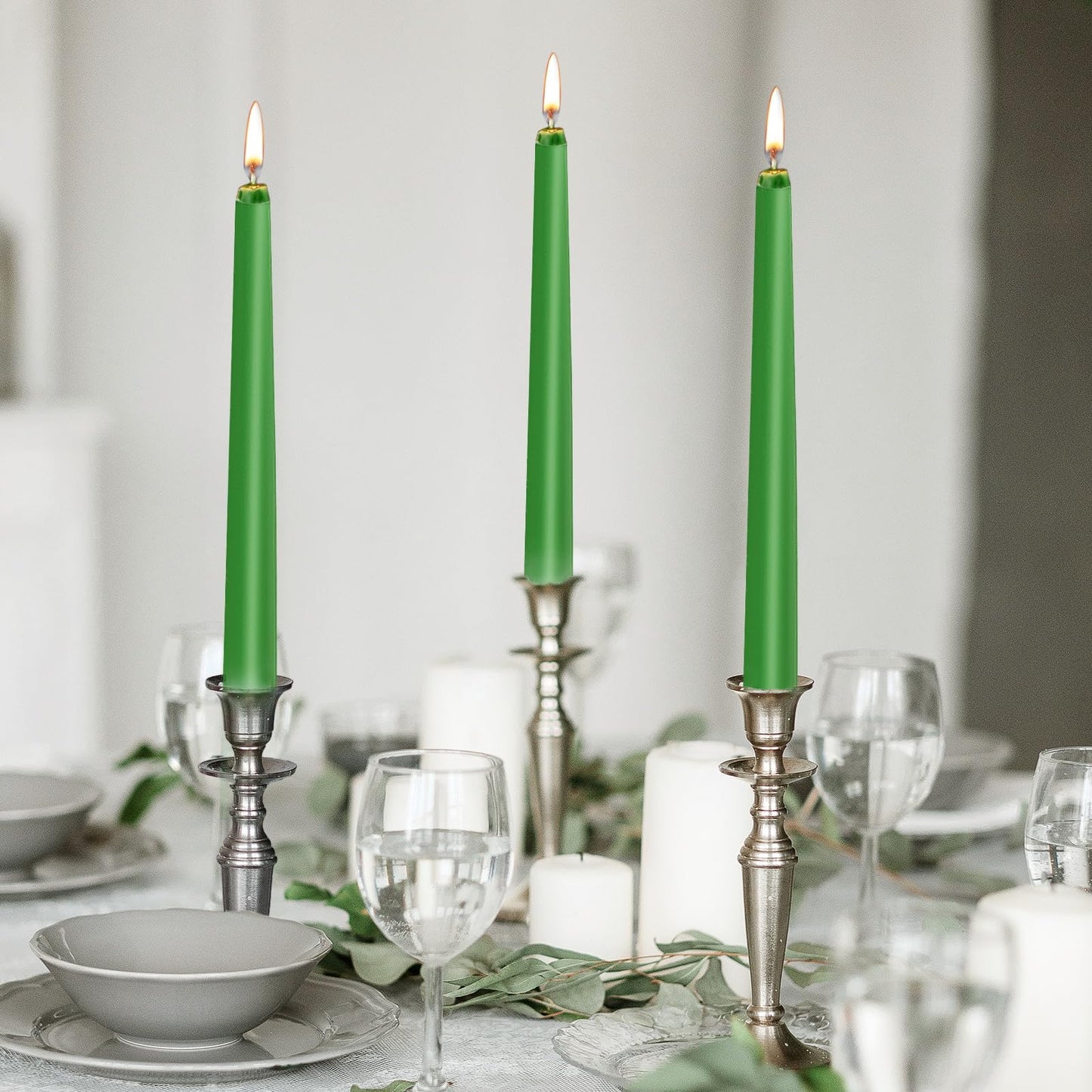 KONNI 0.87×10 Inch Green Taper Candles, Unscented and Smokeless Tall Candlesticks, 10 Pack Tapered Candles with Cotton Wicks, Long Burning, Ideal for Weddings, Dinner Parties, and Home Décor