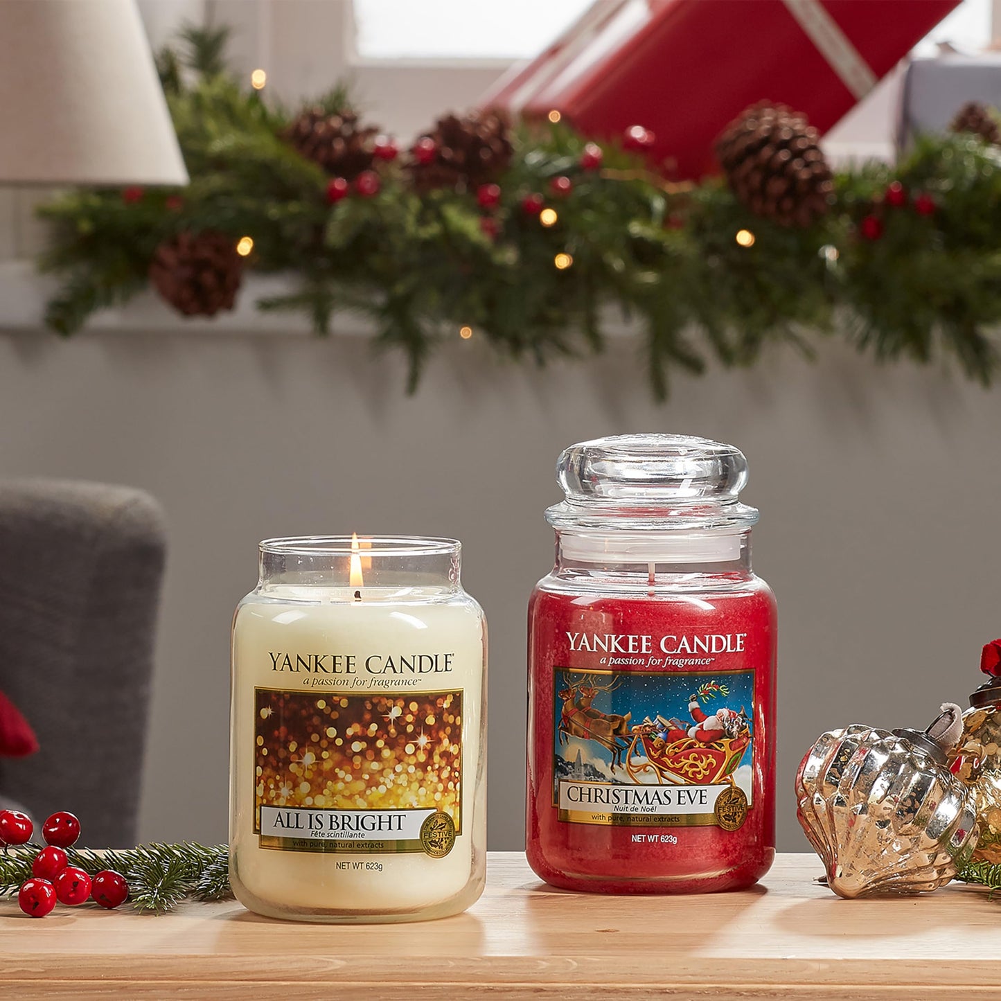 Yankee Candle Christmas Eve Scented, Classic 22oz Large Jar Single Wick Candle, Over 110 Hours of Burn Time