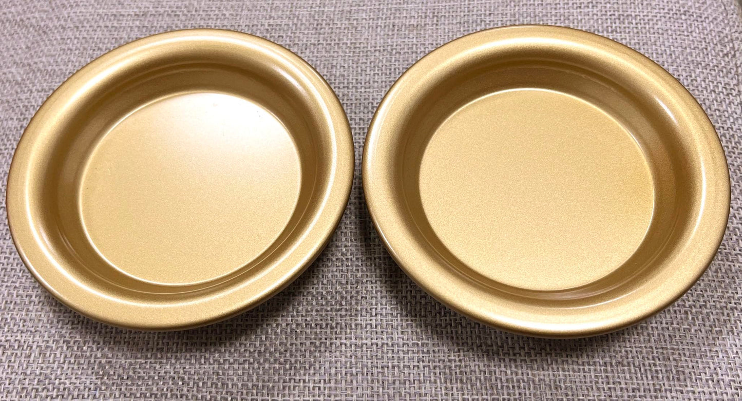 2 Pack Gold Decorative Iron Plate Candle Holder 4.33'' Candle Stand Metal Saucer Style Decorative Iron Plate for Pillar/Scented/Flameless/Ball Candles Wax Candles, Incense Cones Spa Weddings (Gold)