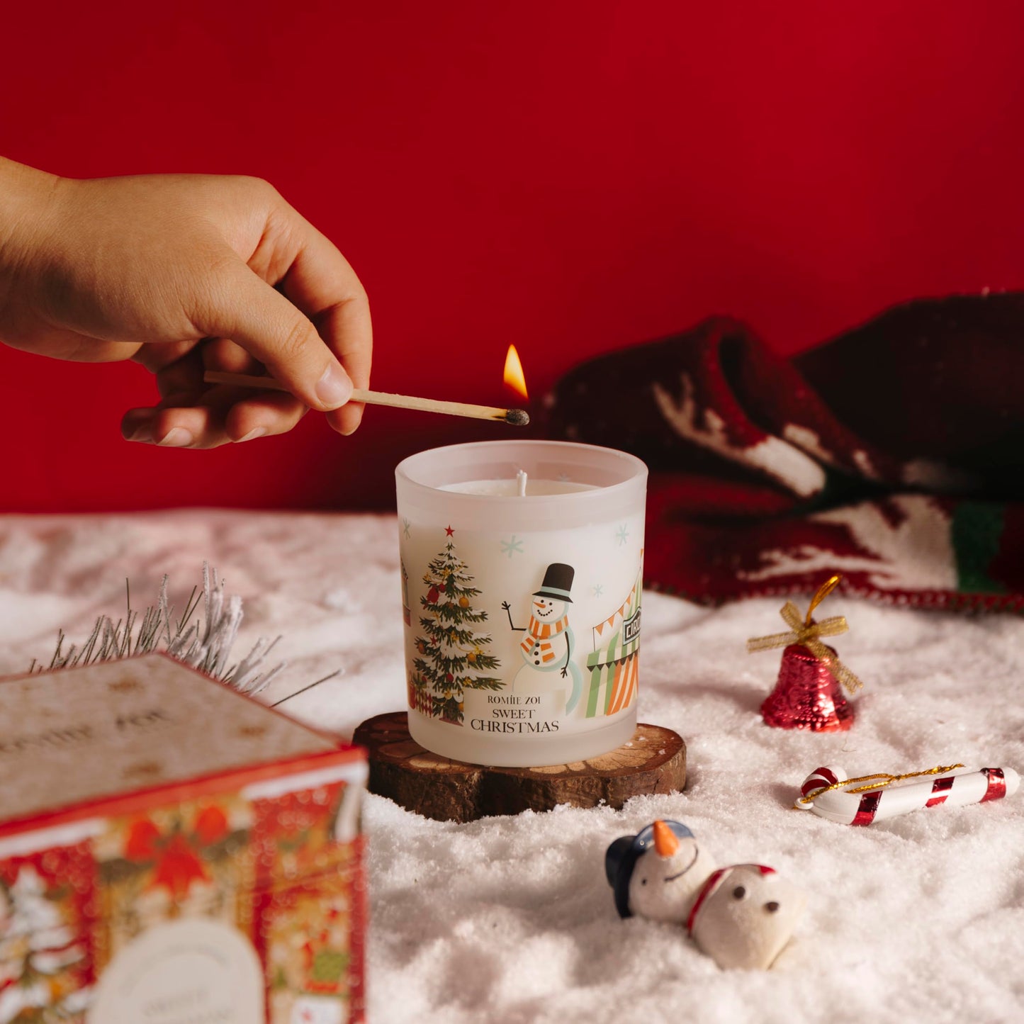 ROMIIE ZOI Christmas Scented Jar Candle - 6oz Soy Wax Candle - Sweet Christmas Infused with Sweet Pine Aroma - Keepsake Box Special for Holiday Gifts