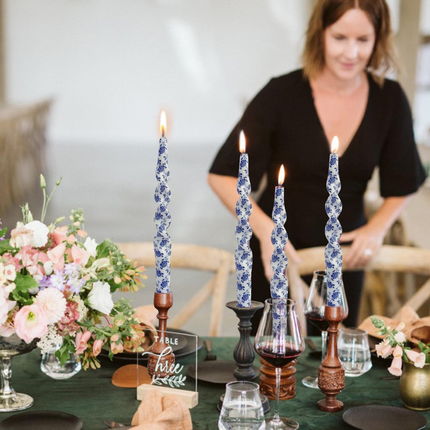 Flowers Printed Spiral Candles Unscented Twisted Candlestick Smokeless 2 PCS Blue Long Taper Candle 10 inch Twisted Candle Sticks Tapered Candles for Home Wedding Dinner Holiday Party