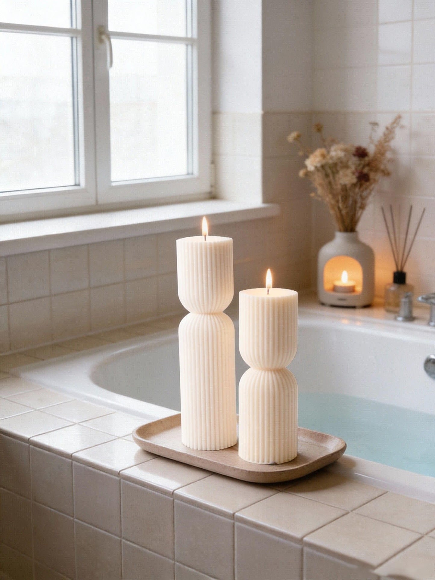 2PCS Hourglass Pillar Candles Set,Soy Wax Orchids Scented Pillar Candles,Cylindrical Tall Pillar Candle,Elegant Bubble Aesthetic Candle Housewarming Gift Home Room Shelf Decor Idea(White)