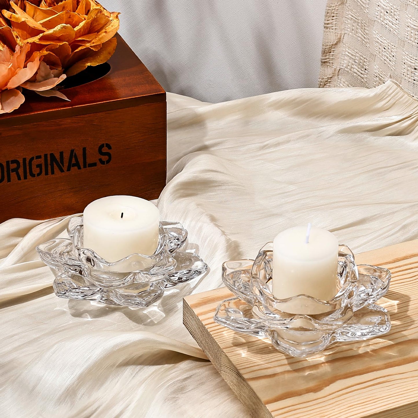 Koythin Glass Candle Holder, Minimalist Taper Candlestick Holders for Pillar Candles, Lotus Tea Candle Stand for Table Centerpieces, Aesthetics Home Decor for Wedding Party Dinner (Set of 1)
