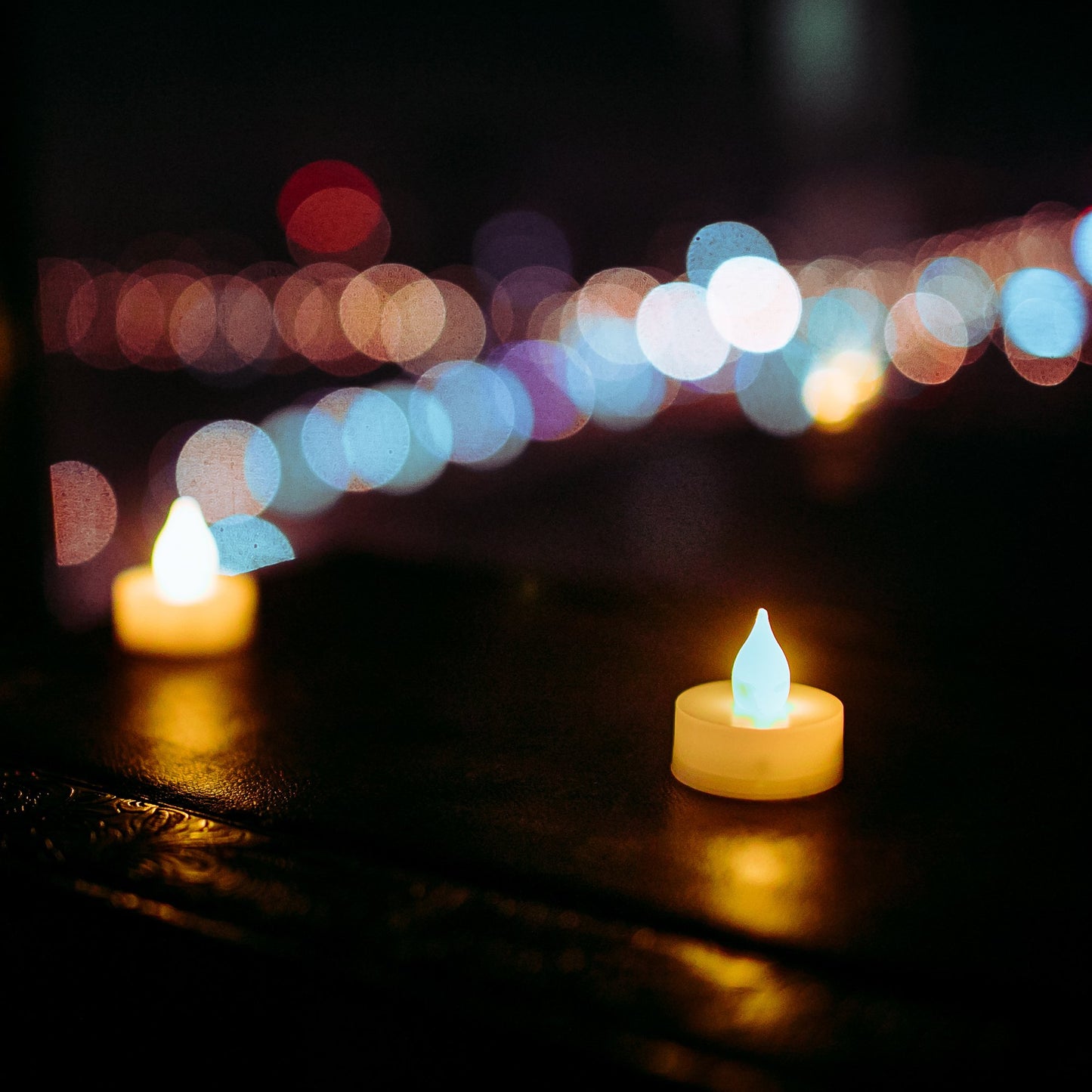 CANDLE CHOICE Battery Operated Flameless Tea Lights with Timer Realistic Flickering Electric LED Tealight Candles for Halloween Thanksgiving Christmas Wedding Party Decorations 6 PCS Batteries Incl.