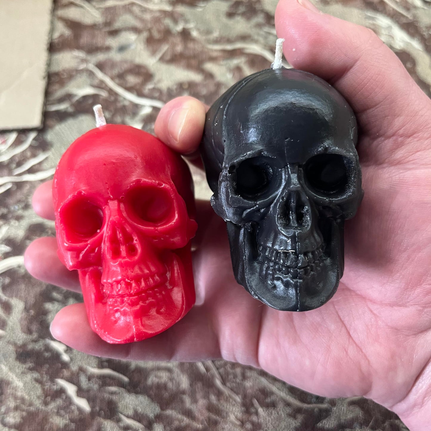 2pcs Black and red Skull Candles for Spells