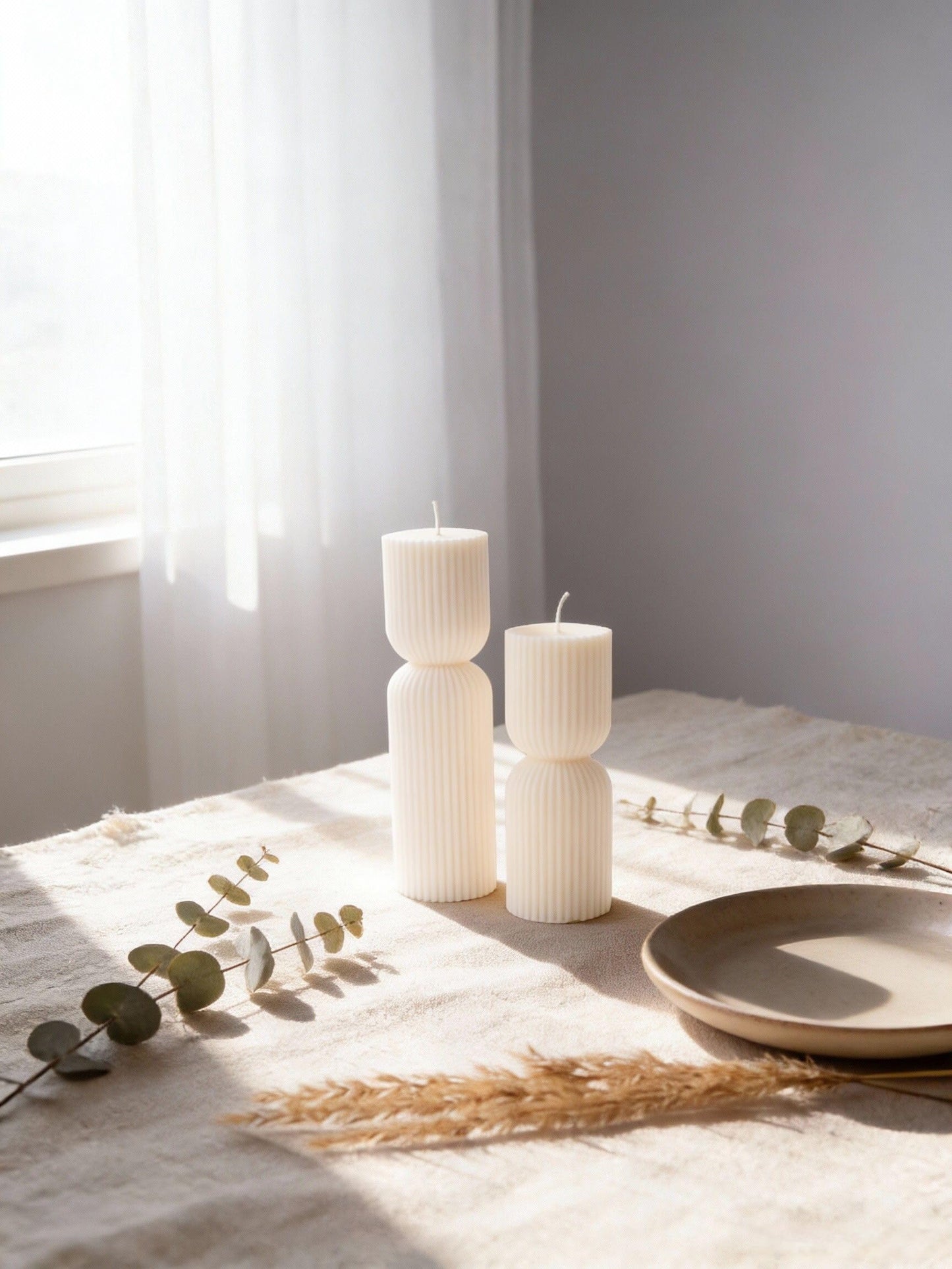 2PCS Hourglass Pillar Candles Set,Soy Wax Orchids Scented Pillar Candles,Cylindrical Tall Pillar Candle,Elegant Bubble Aesthetic Candle Housewarming Gift Home Room Shelf Decor Idea(White)