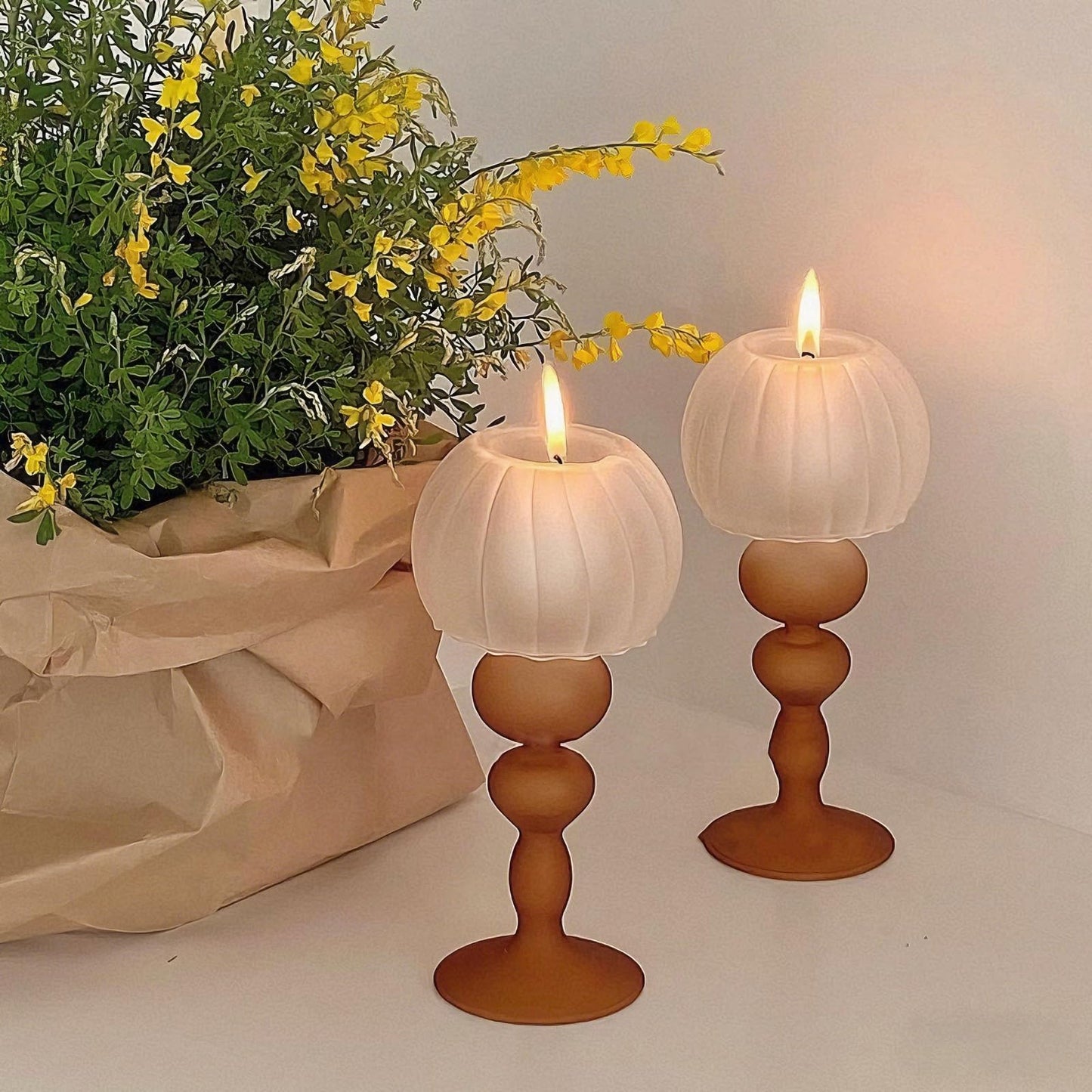 Maimeili Glass Jellyfish Shape Candle Holder (Amber) Hurricane Crystal Decorative Candle Fits Standard Tealight for Table Wedding Dinning Centerpieces Party Supplies Home Decor