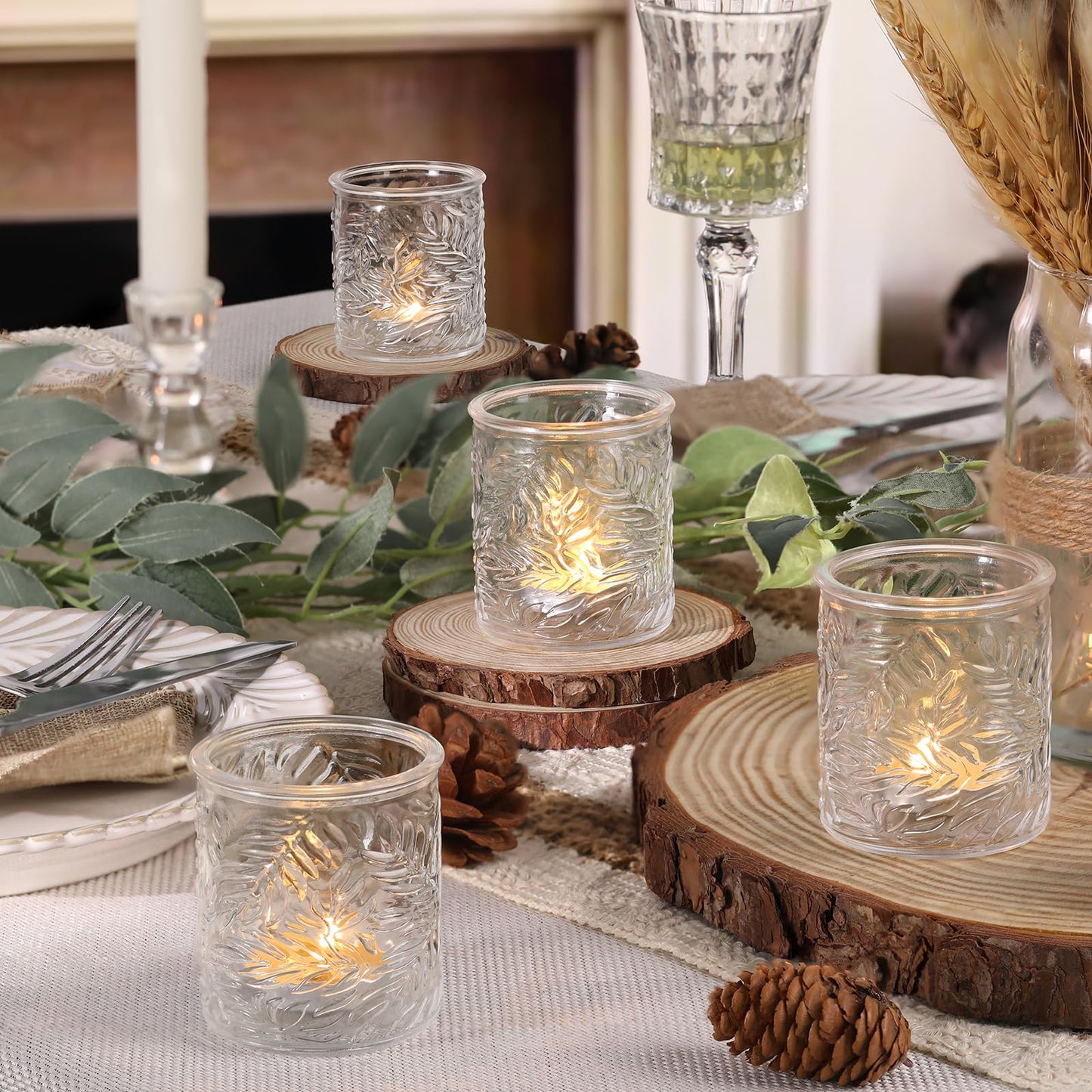 HAVITI 24 pcs Clear Votive Candle Holders, Glass Candle Holders for Home Decor, Tea Light Candle Holder for Wedding Table Centerpiece Decor