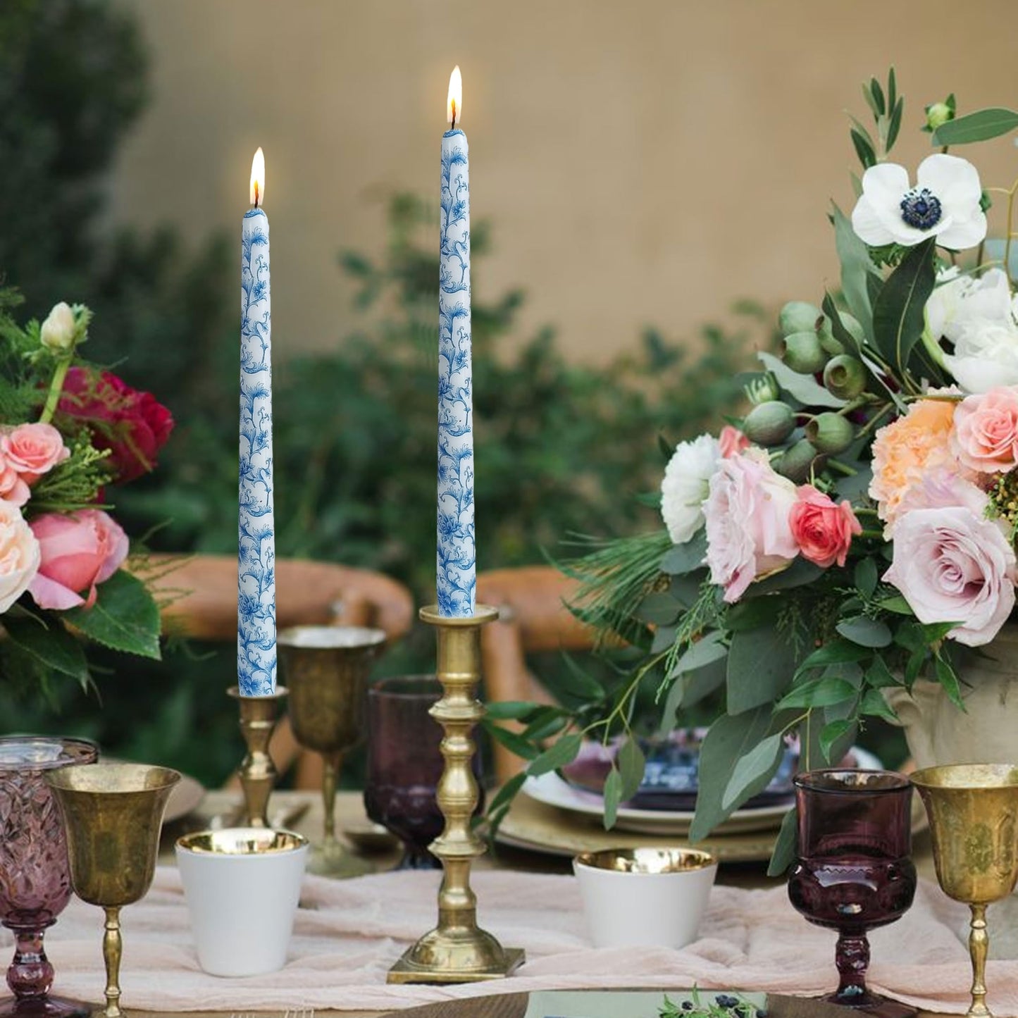 Floral Taper Candles 10inch Long Dripless Chinoiserie Candlesticks Blue and White Handmade Unscented Candle Sticks for Emergency Wedding Home Décor Festive Seasons Holiday 4pcs
