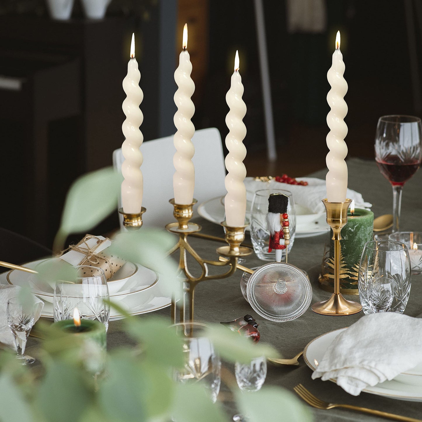 White Spiral Taper Candle Twist Candles Unscented Dinner Christmas Candles Long Lasting Burn Candle Stick Elegant Design for Halloween Home Décor Weddings Party Festive Seasons Holiday