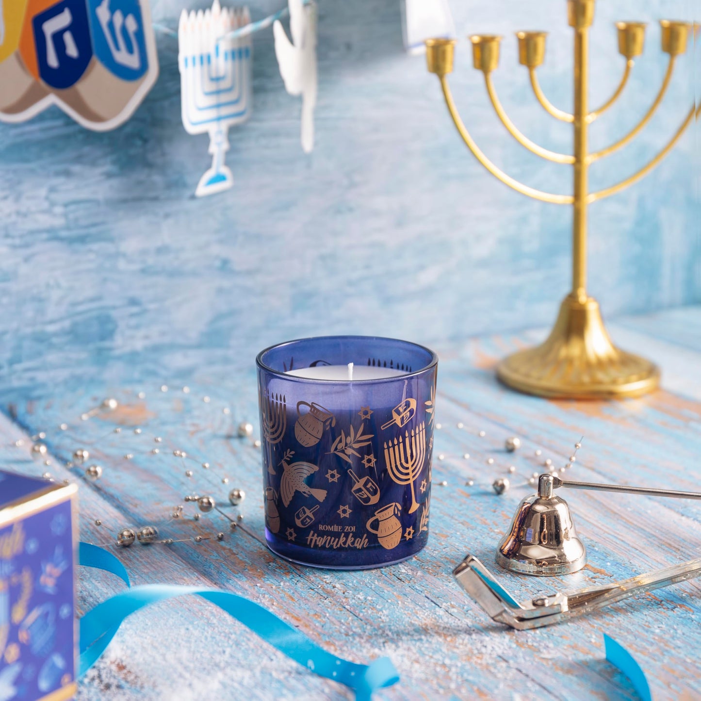 ROMIIE ZOI Hanukkah Scent Candle - 6oz Soy Wax Candle - Hanukkah - Infused with Sandalwood & Bergamot Aroma- Royal Blue Gift Box for Christmas Holiday Gifts