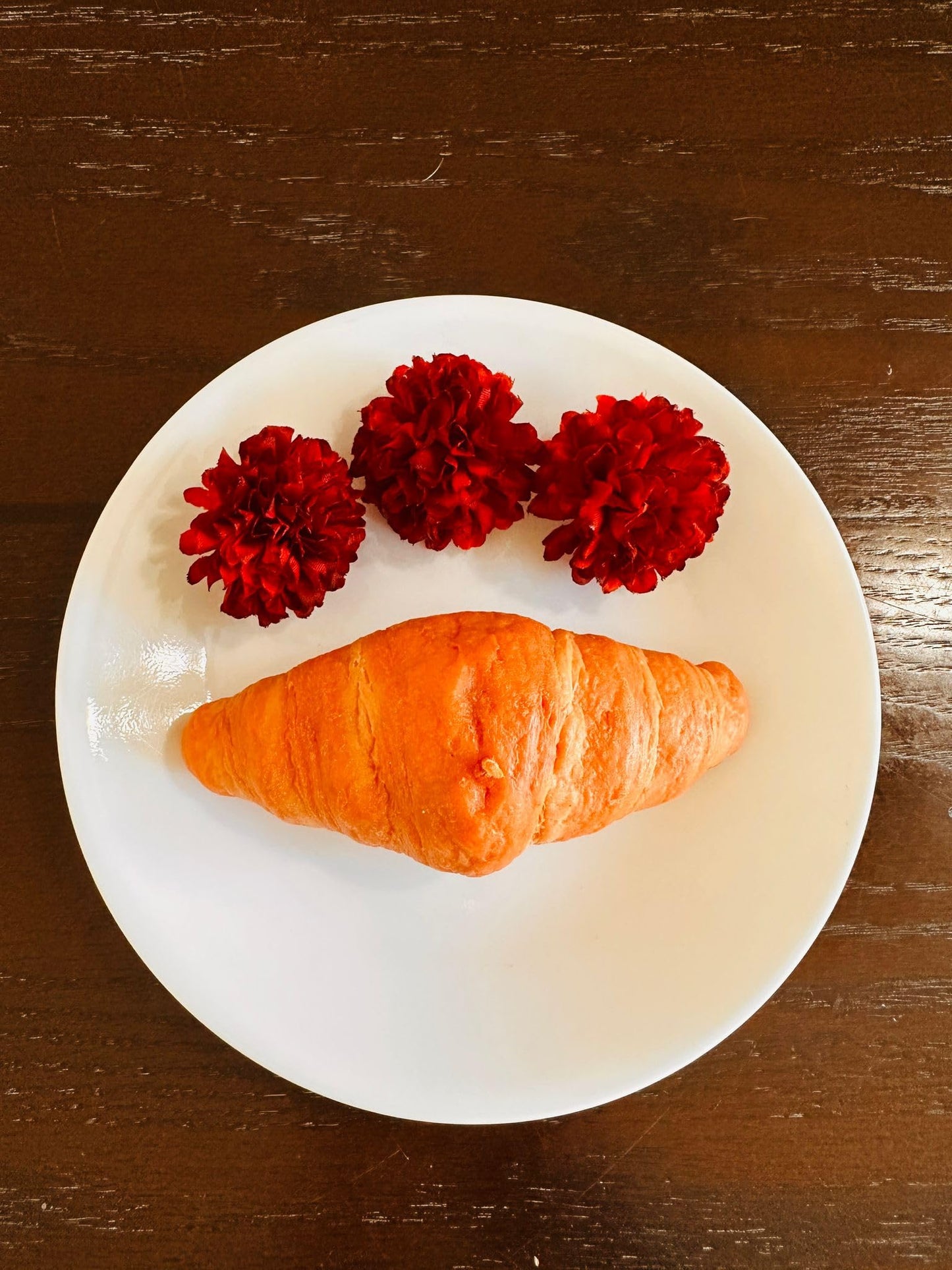 Croissant Shaped Candle | Decorative Handmade Natural Soy Wax | Unique Realistic Food | Best Gift for Women| Aromatherapy at Home| Romantic Cozy Fragrance Home Decor Candle