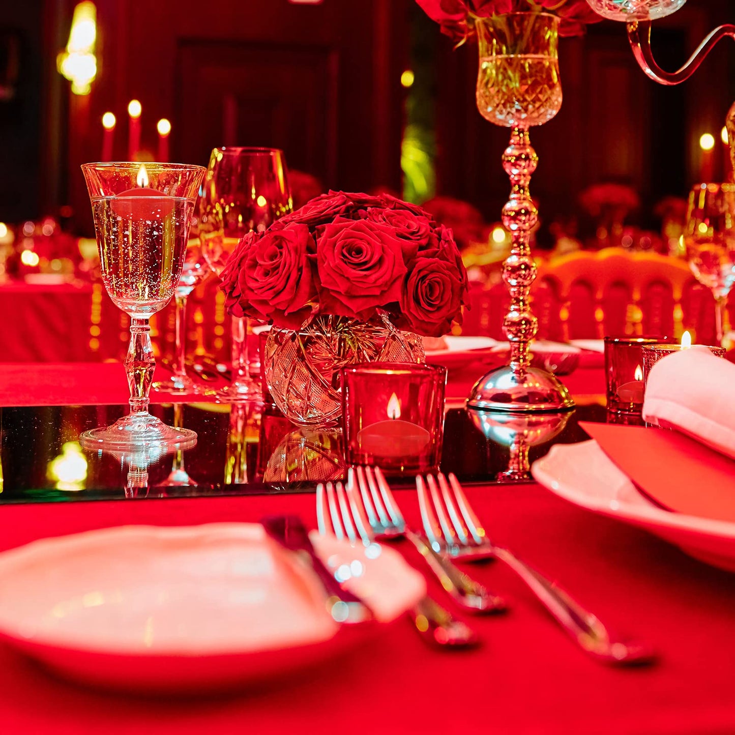 Nuanchu 20 Pcs Red Floating Candles Centerpieces for Wedding Small Unscented Floating Candles Decoration for Valentine's Day Party Wedding Anniversary Holiday Party Gifts Home Pool Decor