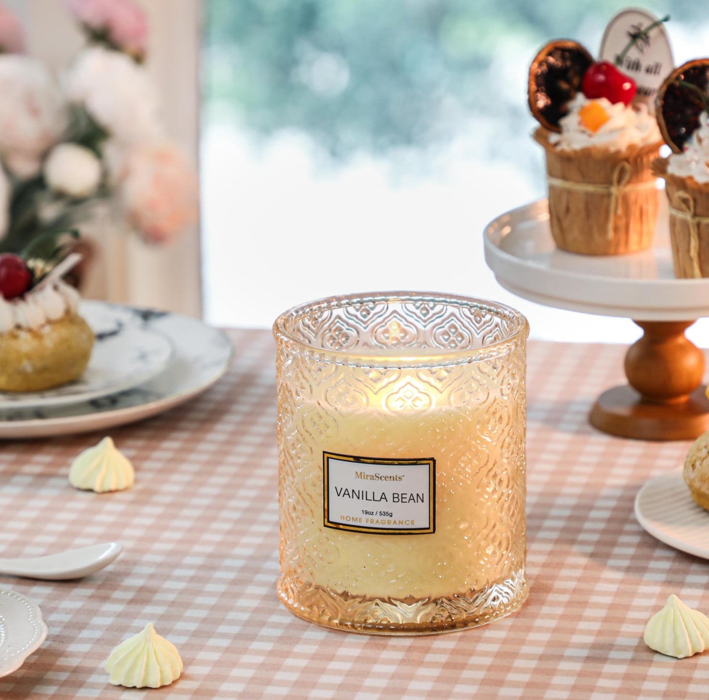 Vanilla Bean Candle, Large Decorative Glass Candle 19oz, Luxury Soy Wax Scented Candle Gift for Women, Home Fragrance for Living Room