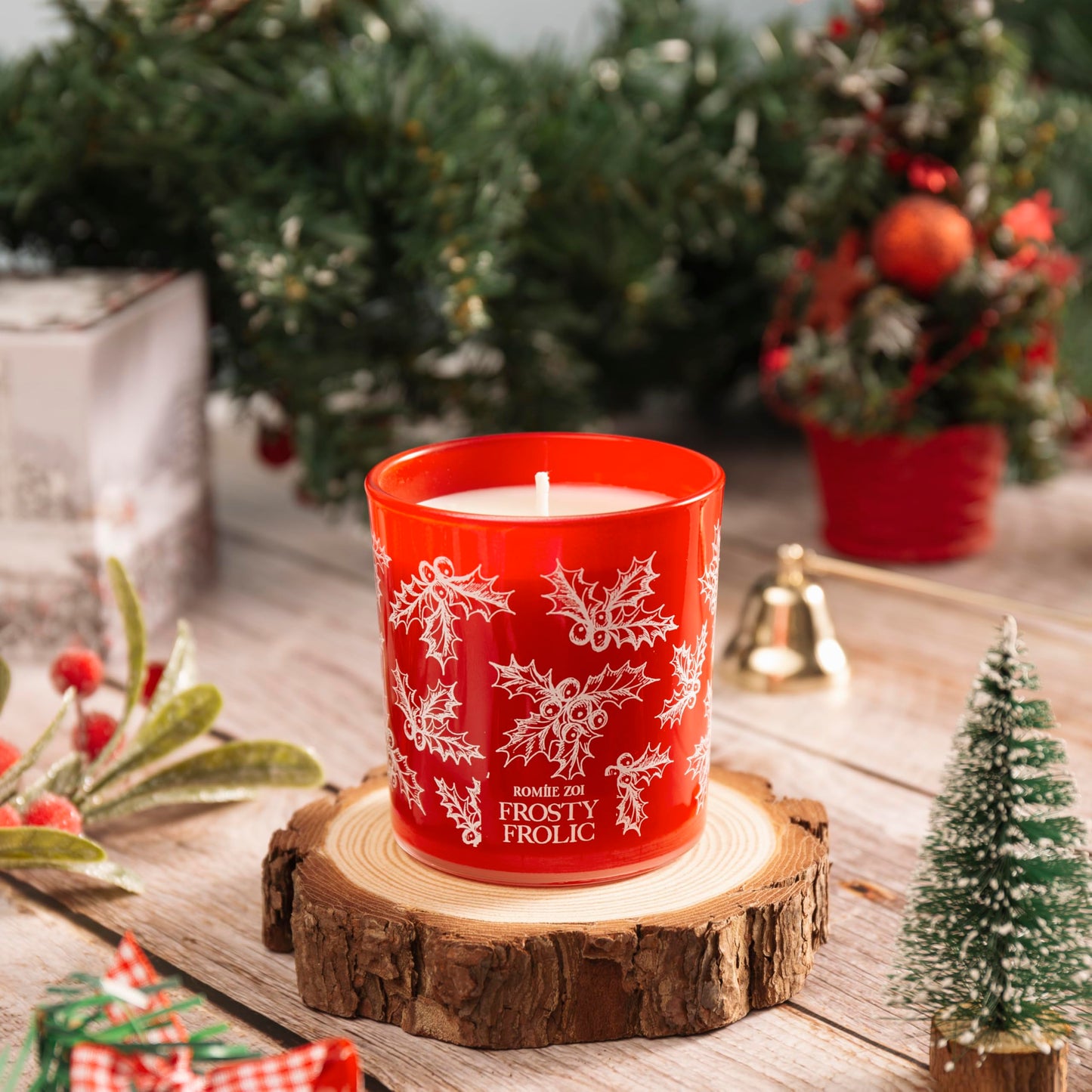 ROMIIE ZOI Christmas Scented Jar Candle - 6oz Soy Wax Candle - Frosty Frolic Infused with Pine Forest Aroma - with Beautiful Keepsake Box Special for Christmas/Holiday Gifts