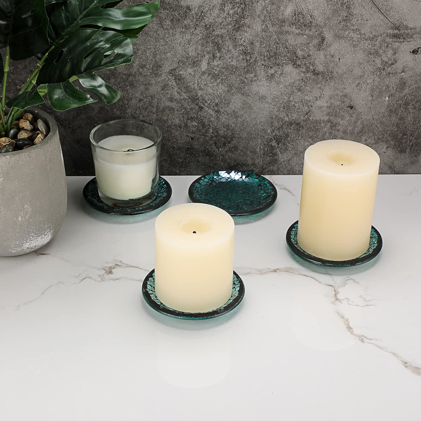 OwnMy 4PCS Mosaic Glass Candle Plates and Trays 4 Inch Pillar Candle Stands, Glass Mosaic Coasters Decorative Candle Holder Bases for Wedding Table Centerpiececs, Blue