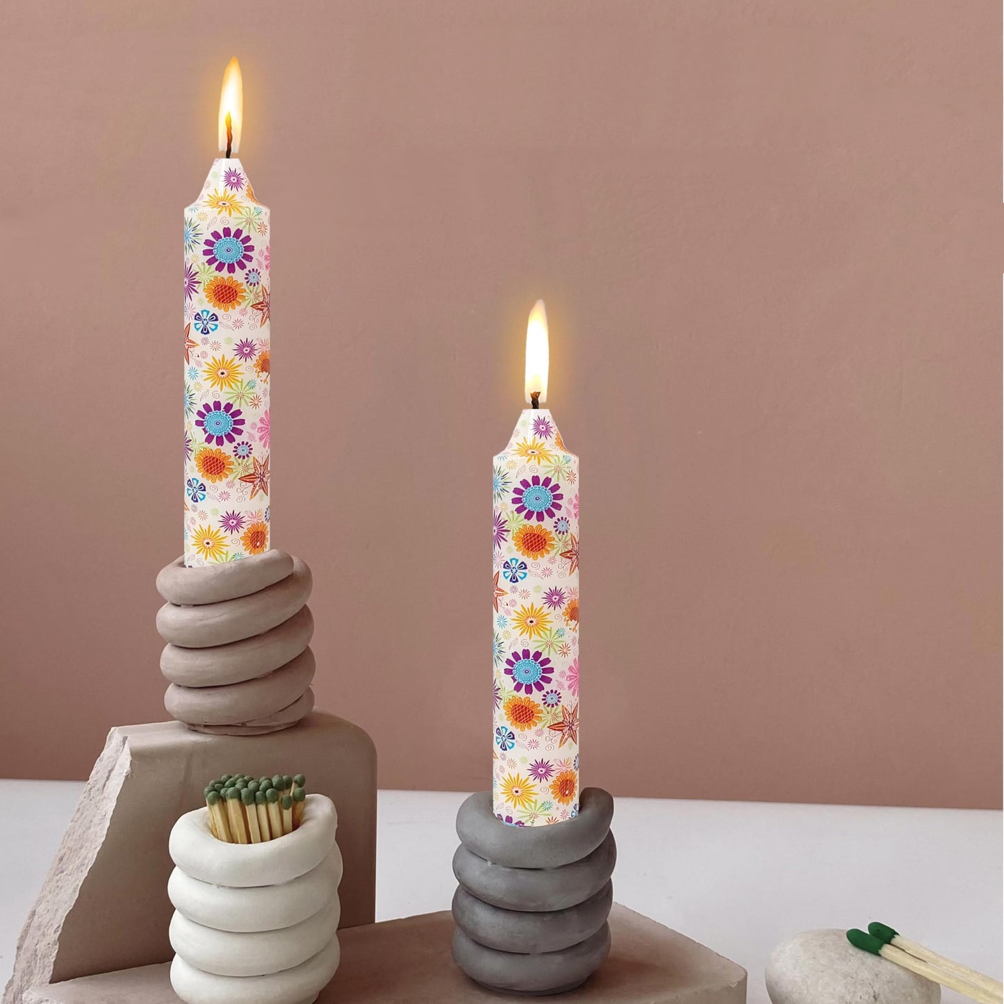 7 inch Short Candle Floral Candle Sticks Printed Candlestick Handmade Unscented Taper Candle 4 Pack Sunflower Tapered Candles for Home Dinner Wedding Holiday