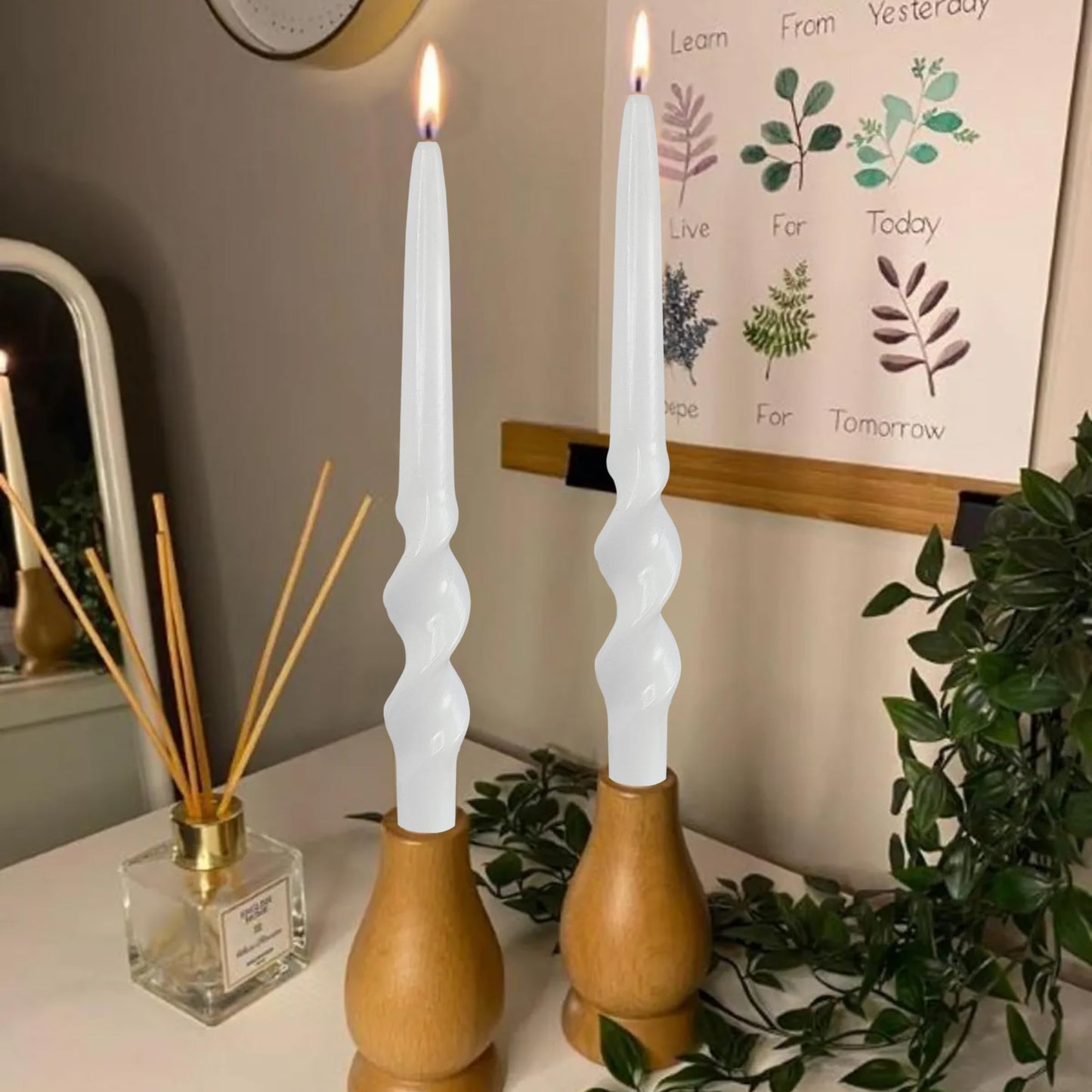 Taper Candles Twisted Candles Sticks Long Spiral Candlesticks Unscented Candles Smokeless Candle for Wedding Party Dinner Home Decoration