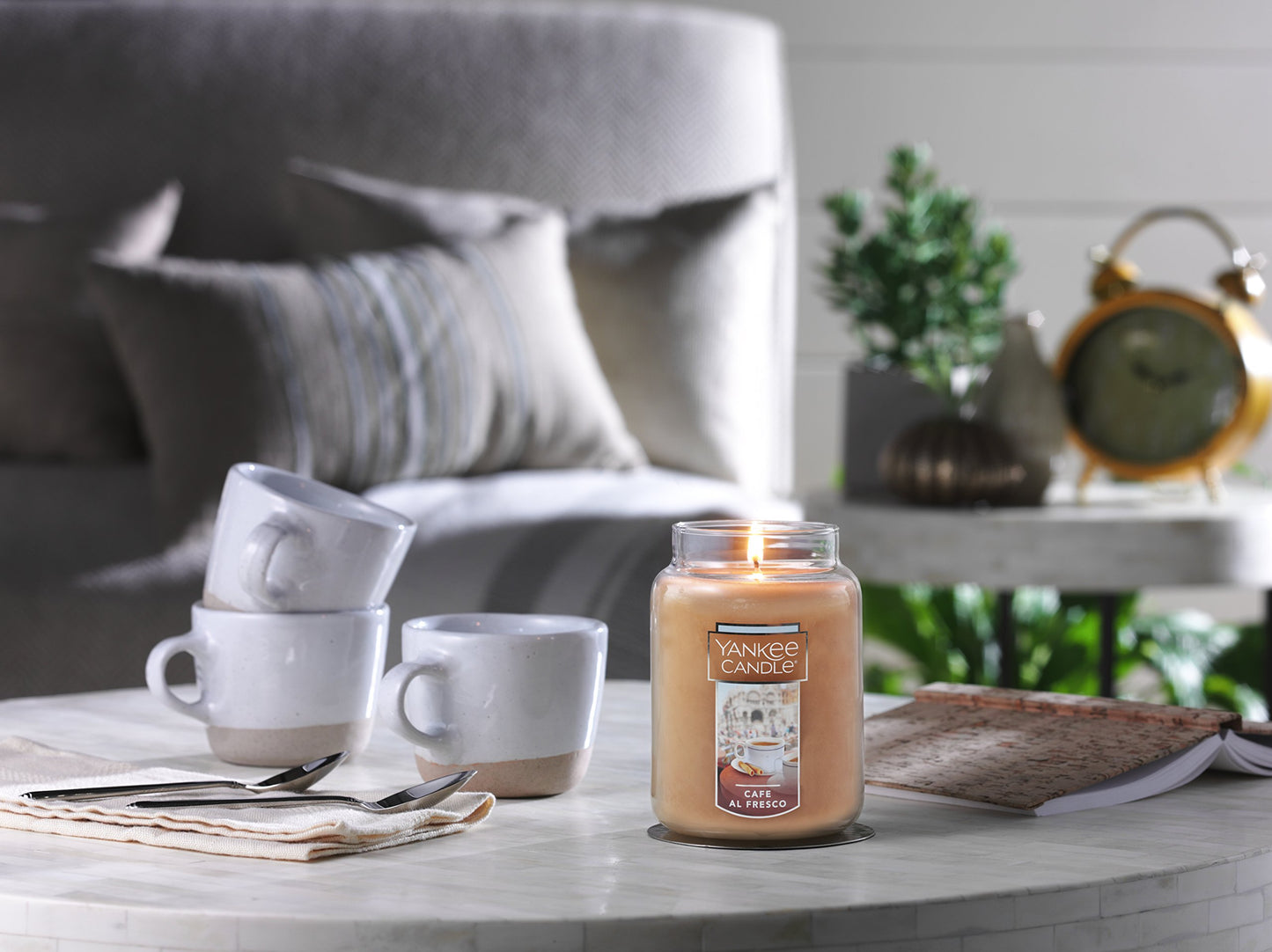 Yankee Candle Café al Fresco Scented Classic 22oz Large Jar Single Wick Candle Over 110 Hours of Burn Time