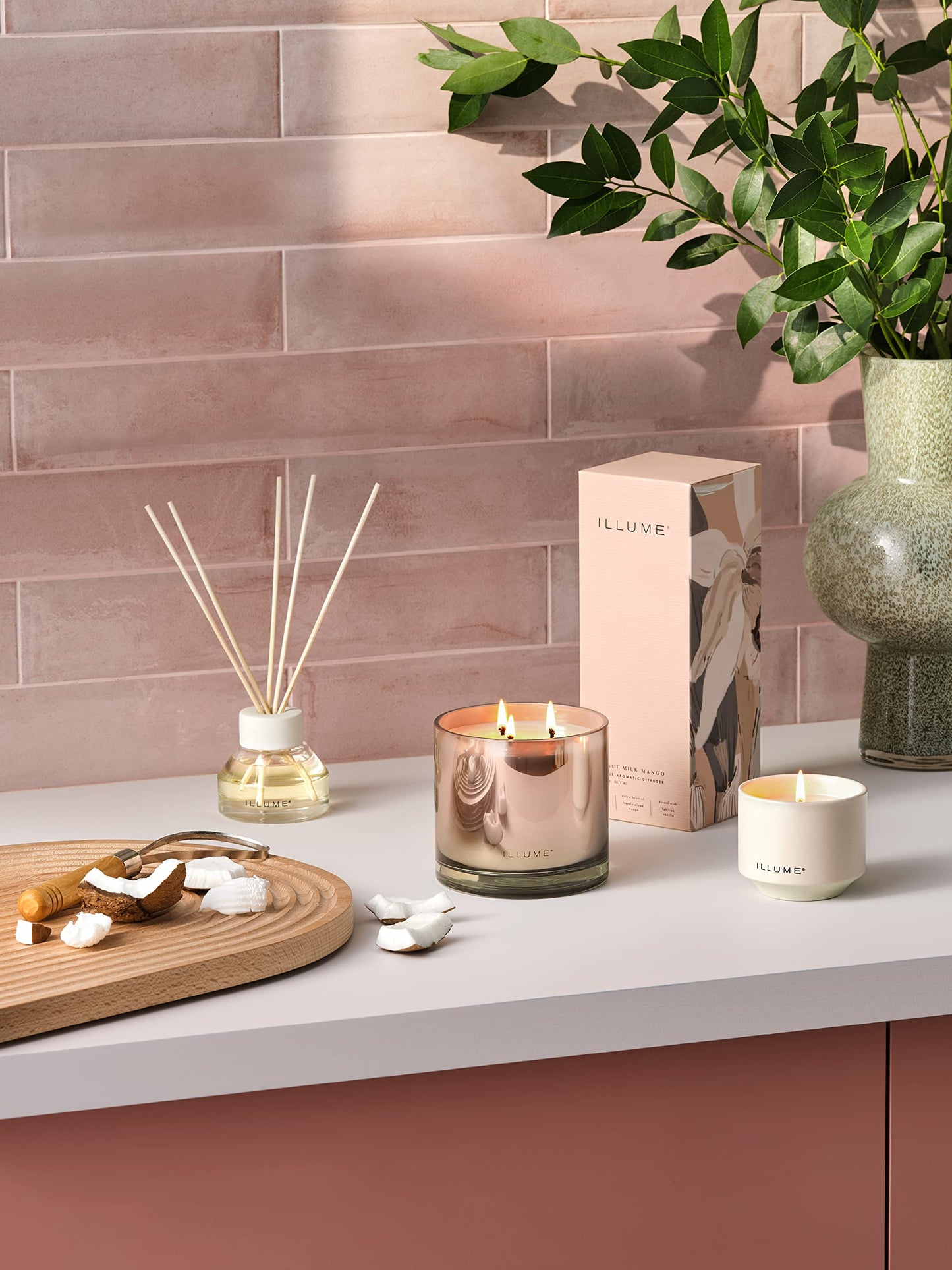 Illume Beautifully Done Essentials Coconut Milk Mango Demi Vanity Tin Scented Candle