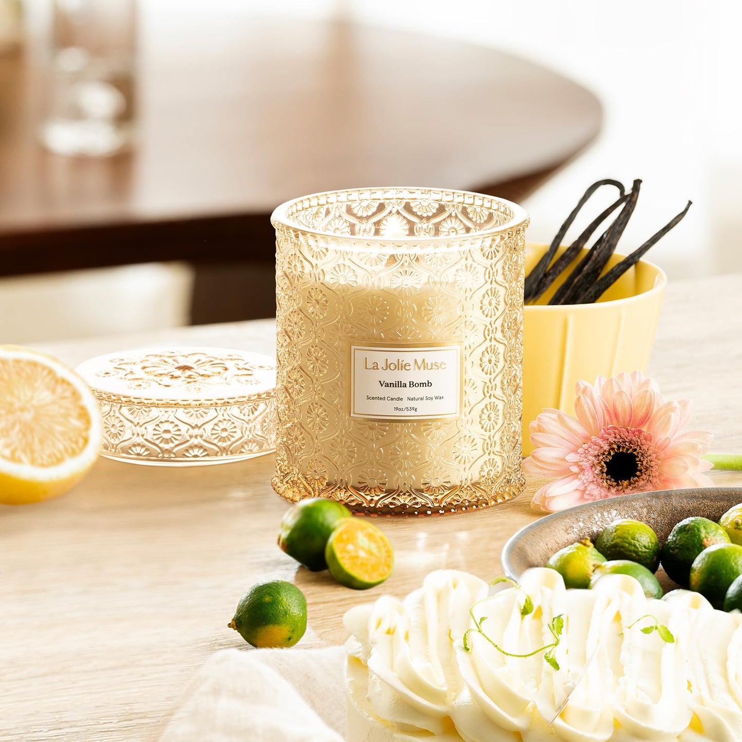 LA JOLIE MUSE Vanilla Bomb Candle| Vanilla, Lemon Zest & Patchouli |19 oz Large Wooden Wick | Natural Soy Wax | 90 Hours Clean Burn | Gift-Ready for Hosts | Seasonal Home Décor