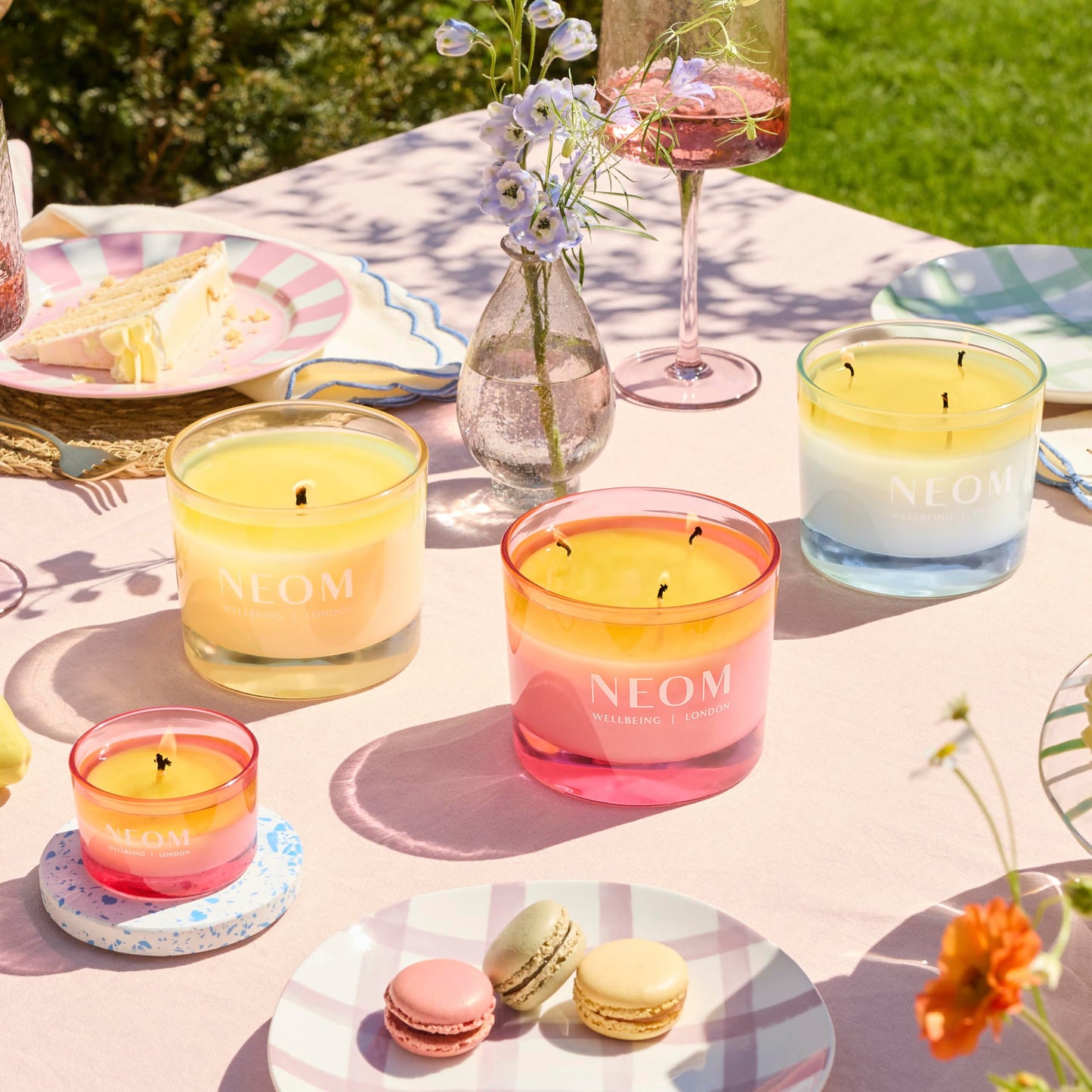 NEOM - Energy Burst Candle 420g I Hand Finished I 3 Wick | 100% Naturally derived Wax infuses Your Space with 100% Natural Refreshing fragrances I Spearmint, Rosemary & Eucalyptus