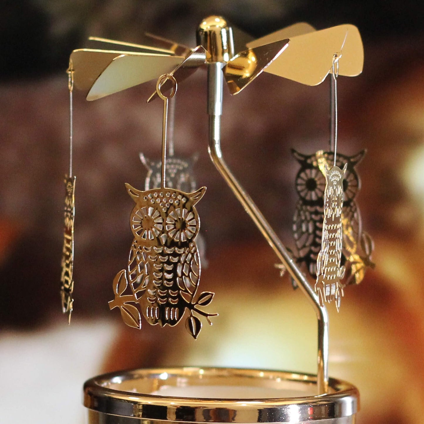 iLajao Candle Carousel Rotary Candle Holder Christmas Carousel Spinning Tealight Candleholder Christmas Decoration Centerpieces for Tables Valentine Easter (Golden Owl)