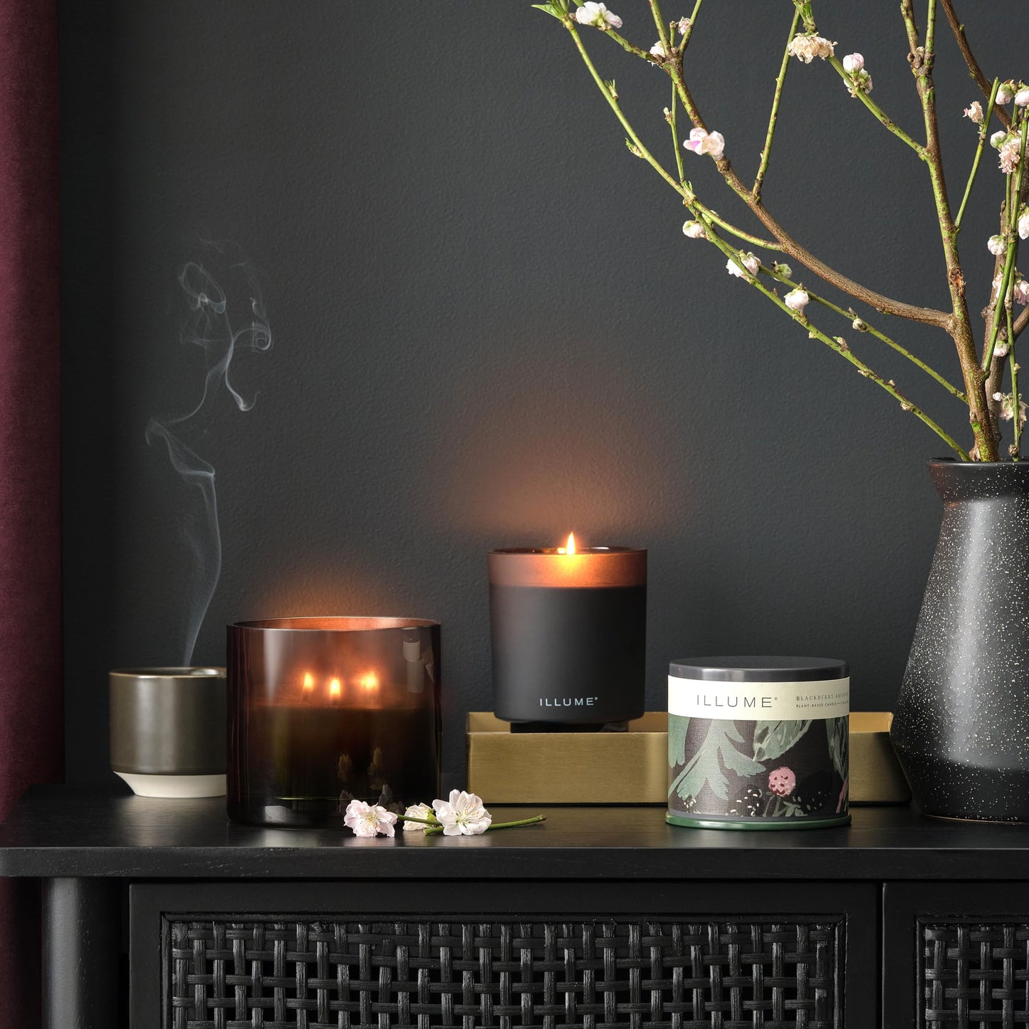 Illume Beautifully Done Essentials BlackBerry Absinthe Vanity Tin Scented Candle