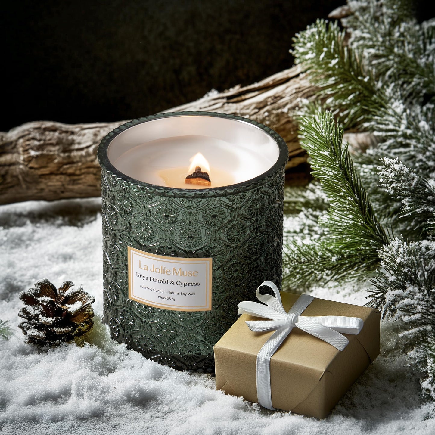 LA JOLIE MUSE Kōya Hinoki & Cypress Candle | Pine, Hinoki & Cedarwood | 19 oz Wooden Wick Soy Candle | 90-Hour Burn | Daily Relaxation & Cozy Ambiance
