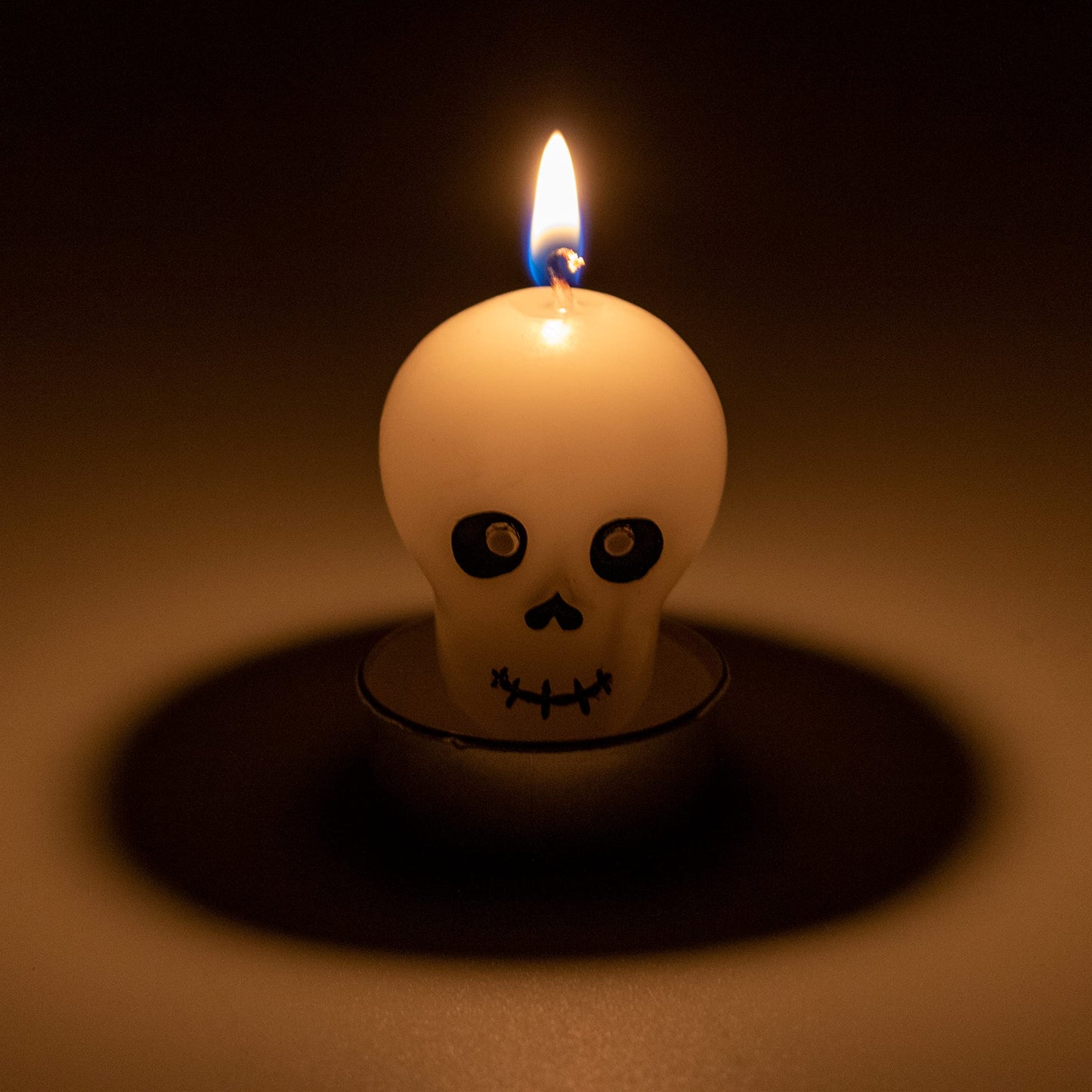 GiftExpress 12 Pcs Halloween Candles 6 Styles, Smokeless Unscented Tealight Candles for Halloween Decoration Party, Ghost, Witch, Skull, Jack O Lantern Pumpkin