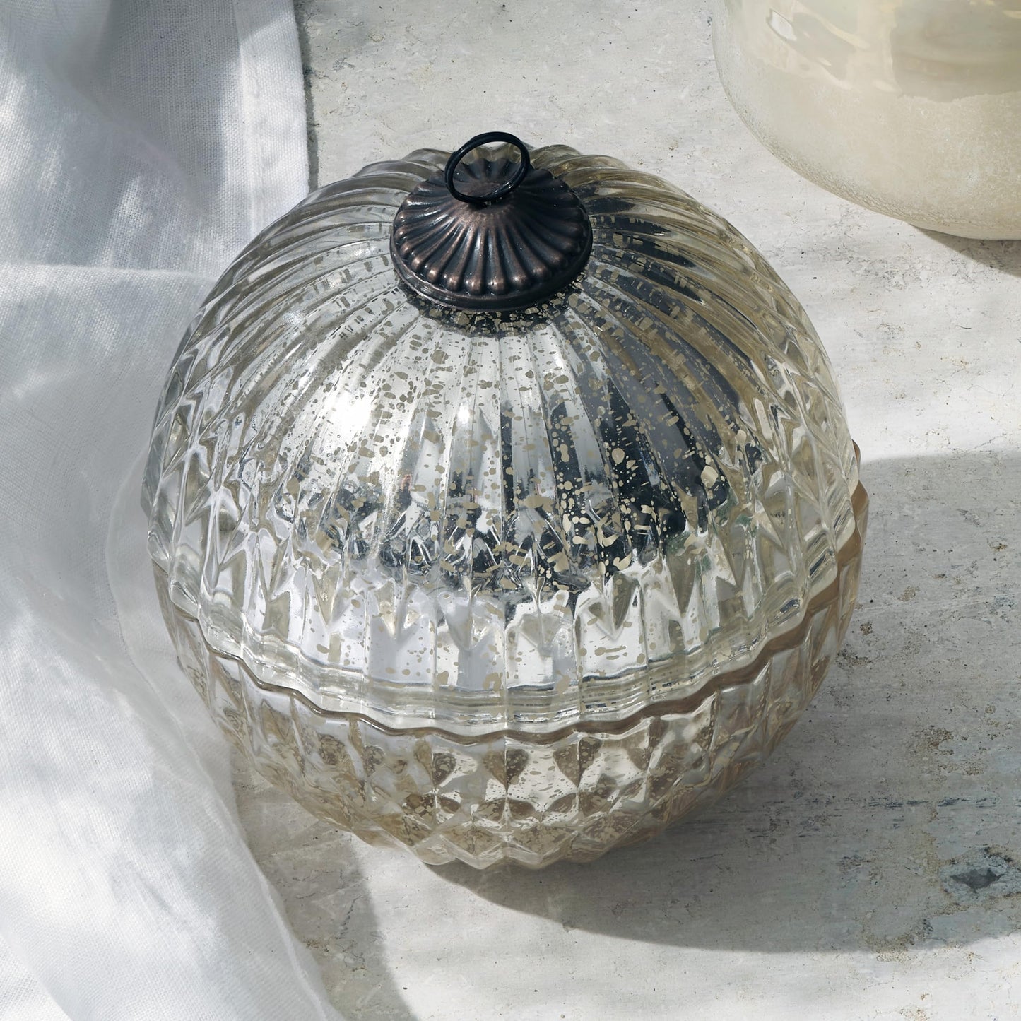 Illume Balsam & Cedar Mercury Ornament Candle