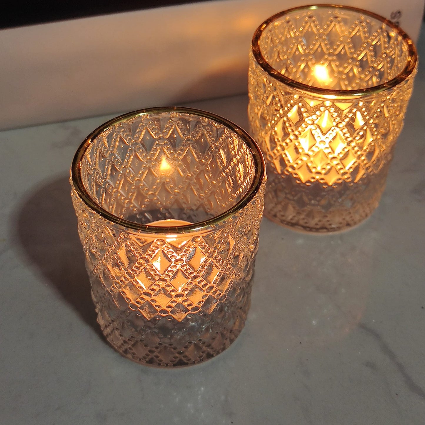 SHMILMH Clear Tealight Candle Holders Set of 24, Glass Votive Candle Holders with Rim for Wedding Table Centerpiece Birthday Party Christmas Decor